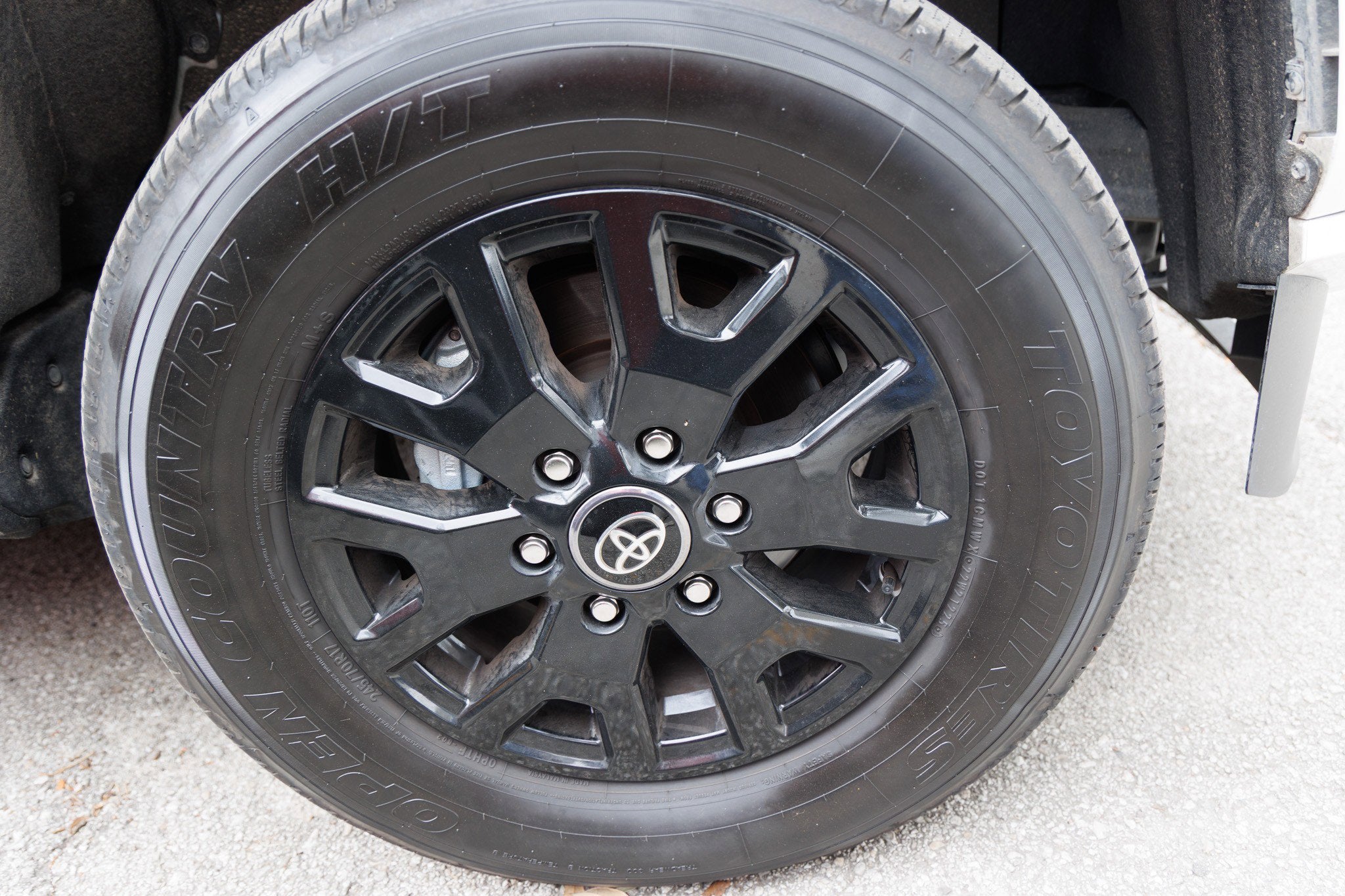 2025 Toyota TACOMA SR5 SR5