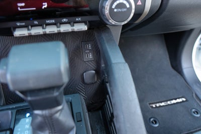 2025 Toyota TACOMA SR5 SR5