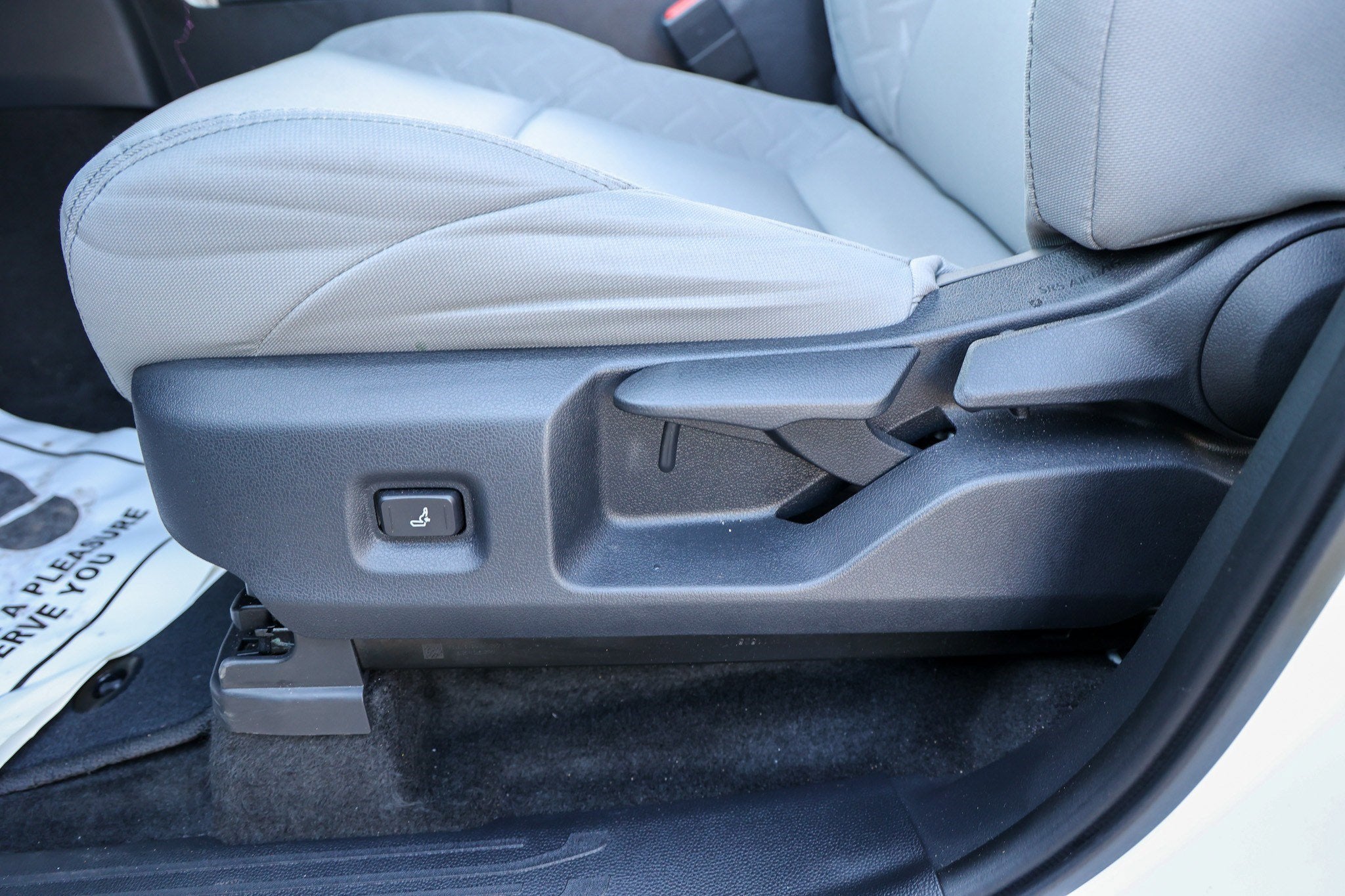 2025 Toyota TACOMA SR5 SR5