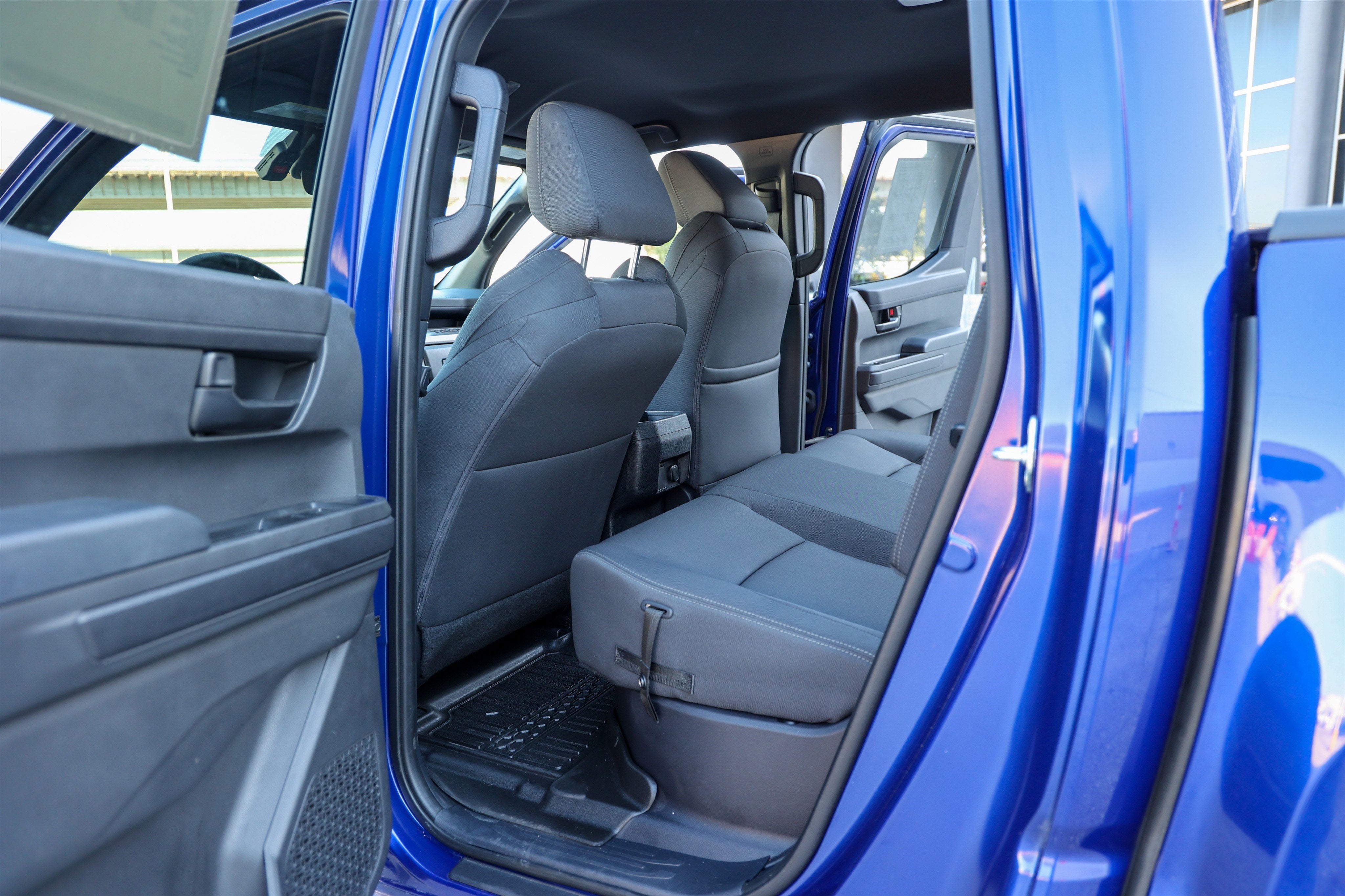 2024 Toyota TACOMA SR5 SR5