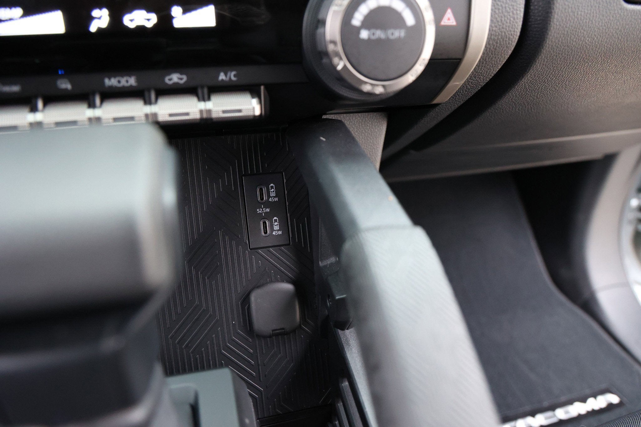 2025 Toyota TACOMA SR5 SR5