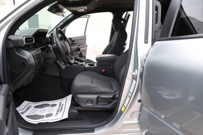 2025 Toyota TACOMA SR5 SR5