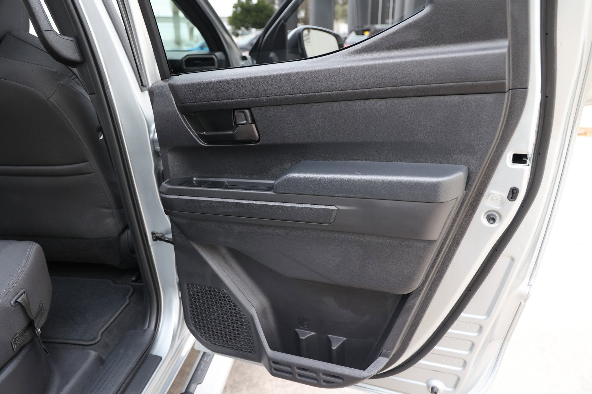 2025 Toyota TACOMA SR5 SR5