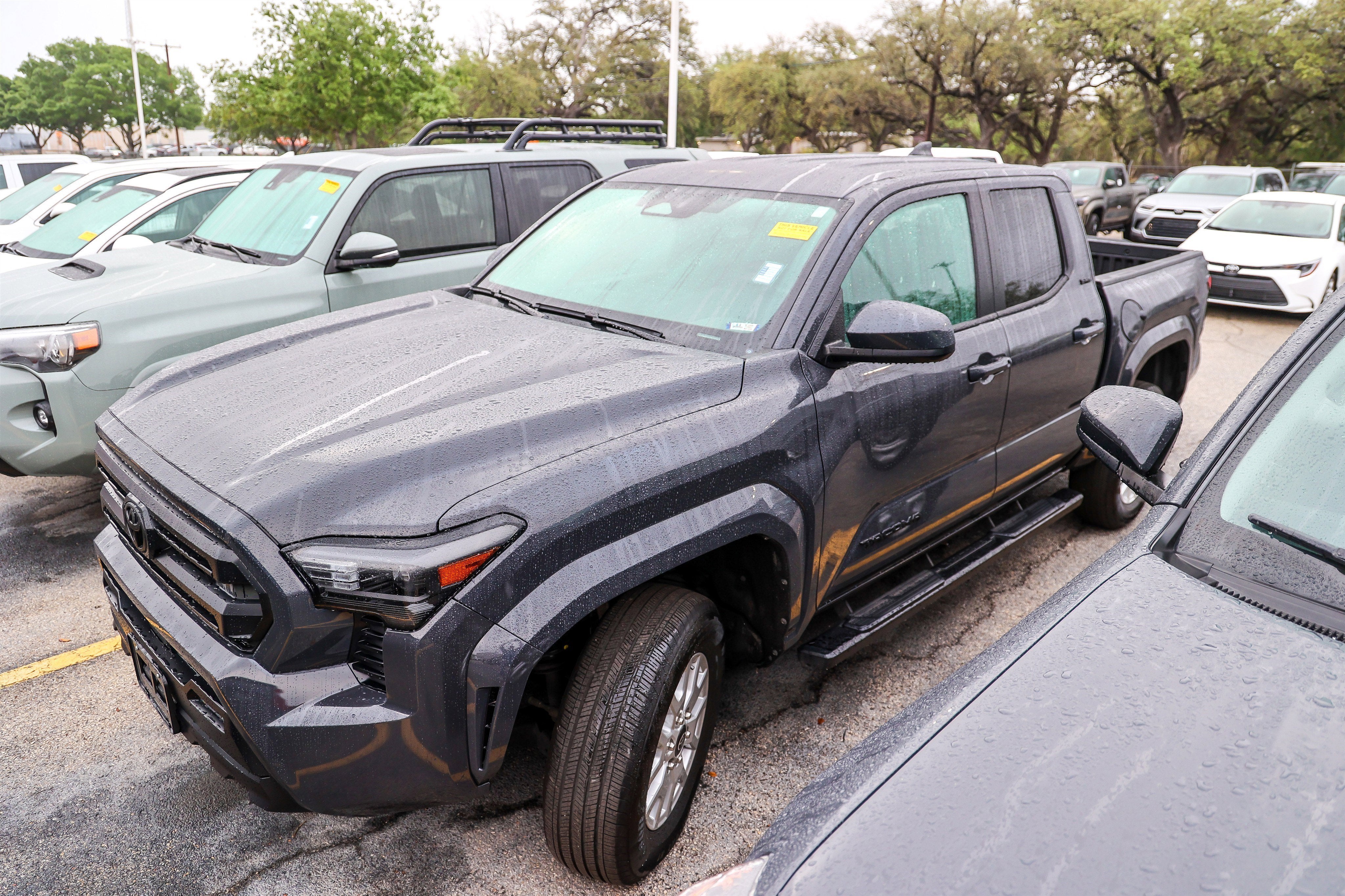 2025 Toyota Tacoma 4WD SR5