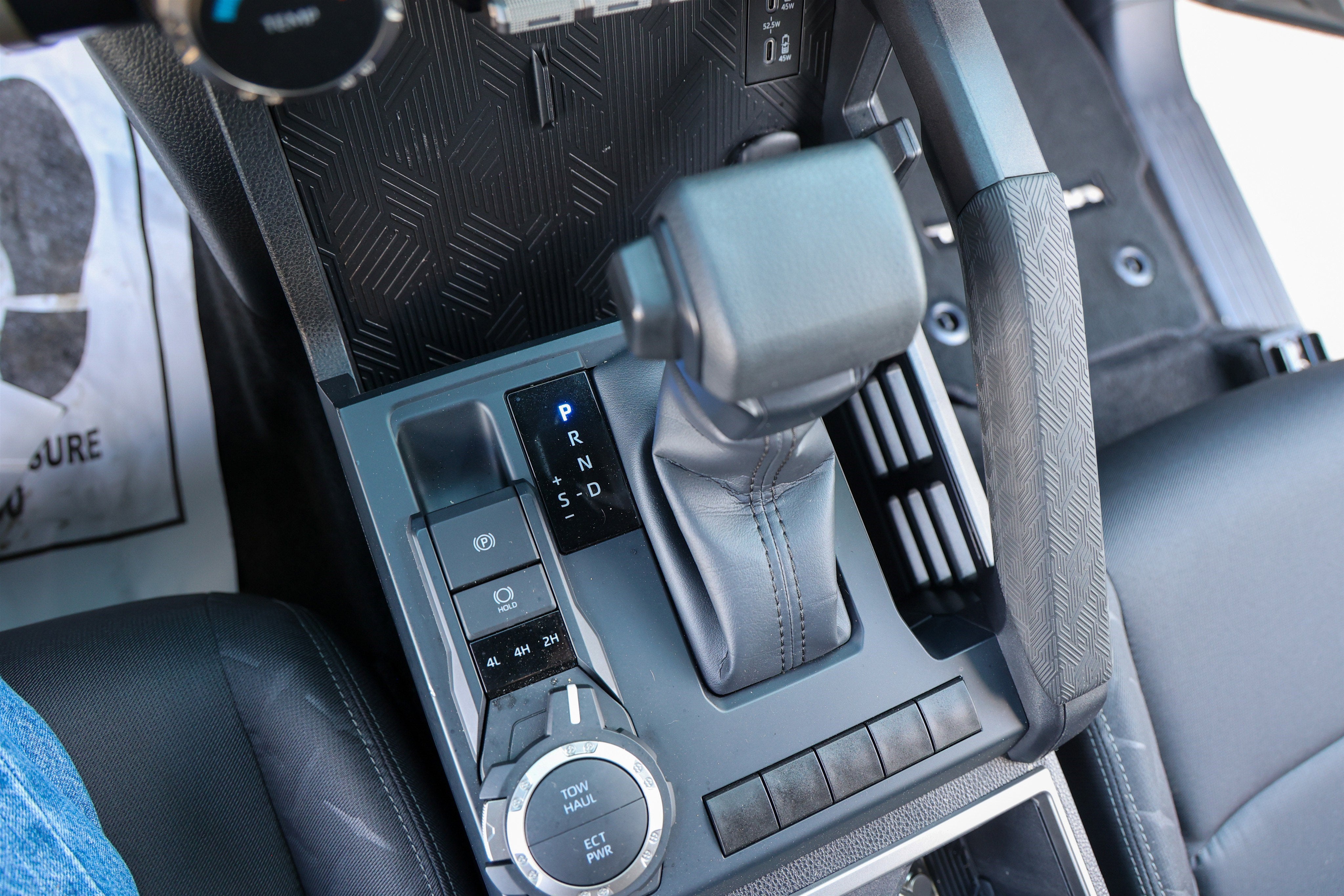 2025 Toyota TACOMA SR5 SR5