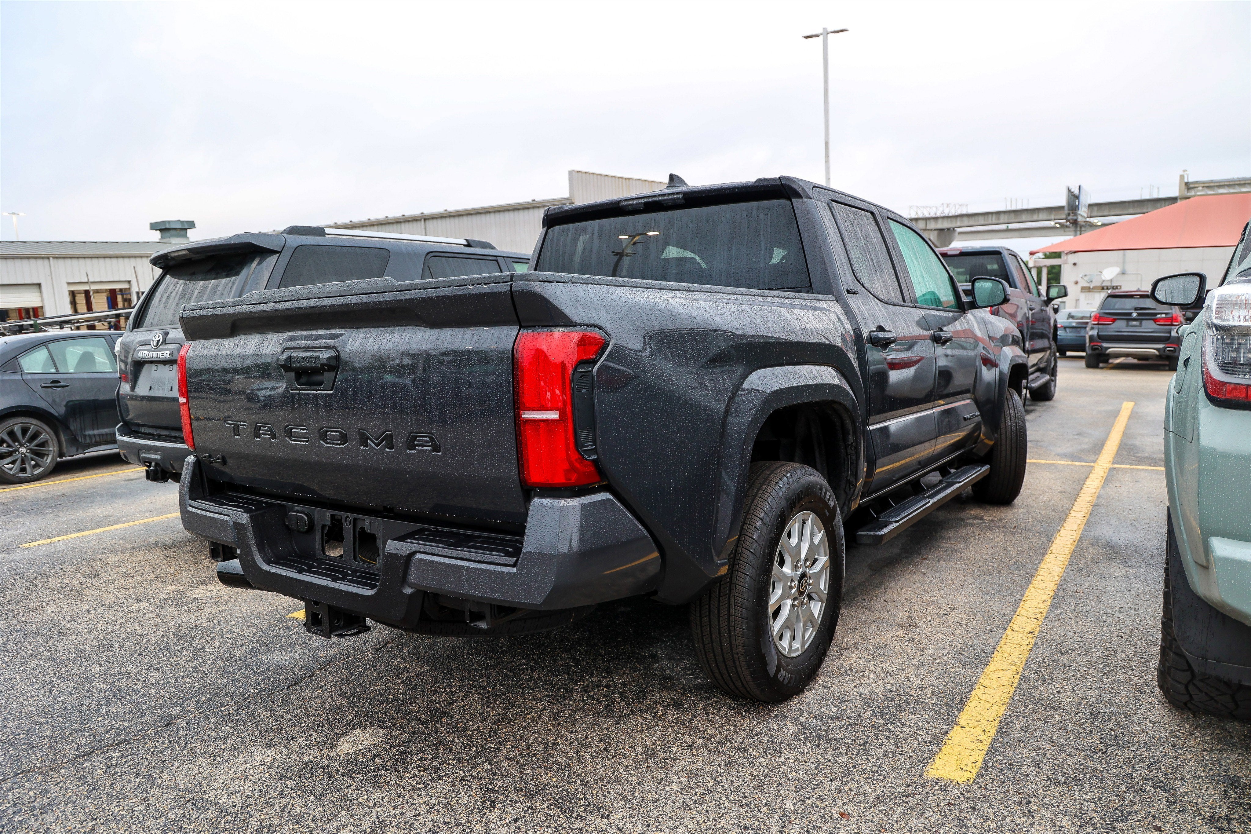 2025 Toyota Tacoma 4WD SR5