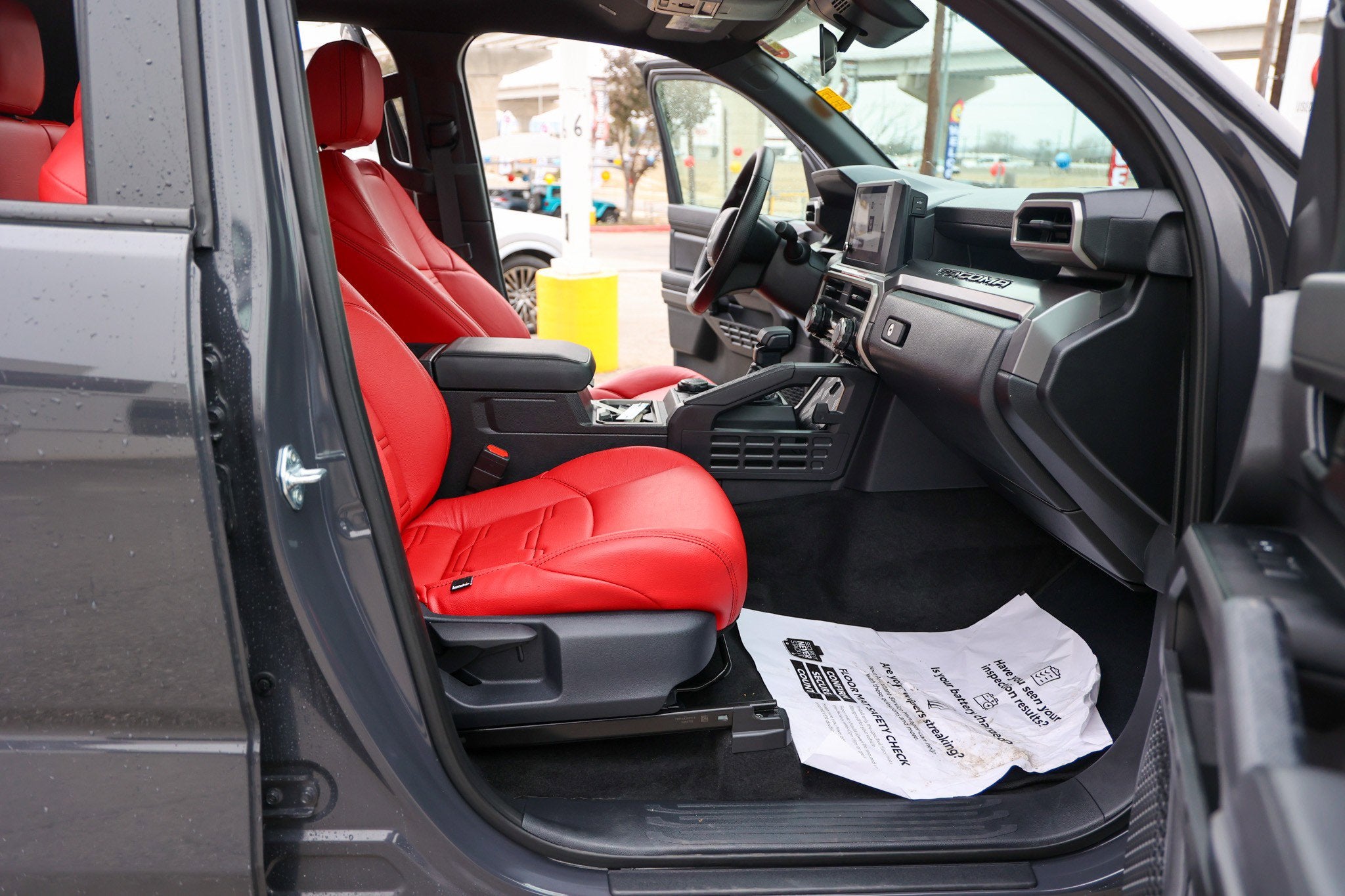 2025 Toyota TACOMA SR5 SR5