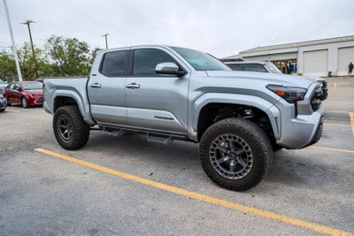2025 Toyota Tacoma 4WD SR5
