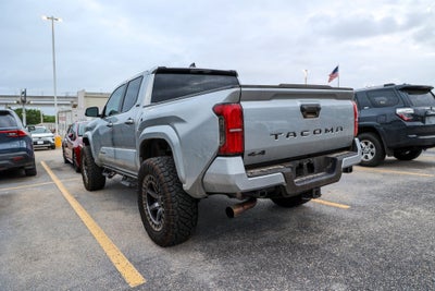 2025 Toyota Tacoma 4WD SR5