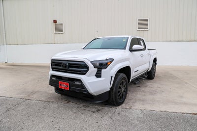 2025 Toyota TACOMA SR5 SR5