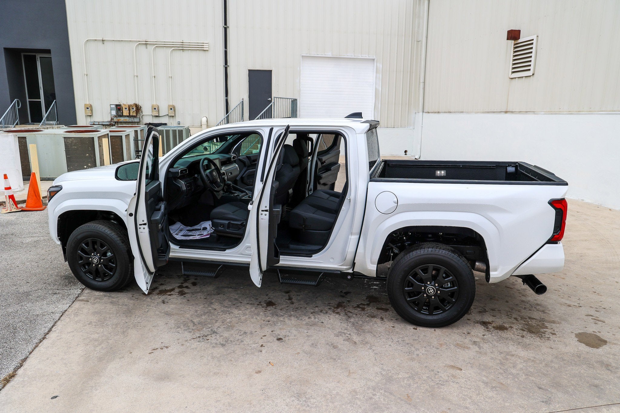 2025 Toyota TACOMA SR5 SR5