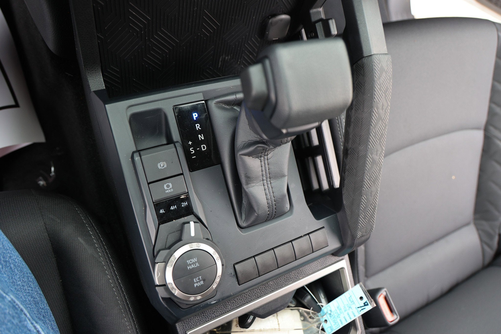 2025 Toyota TACOMA SR5 SR5