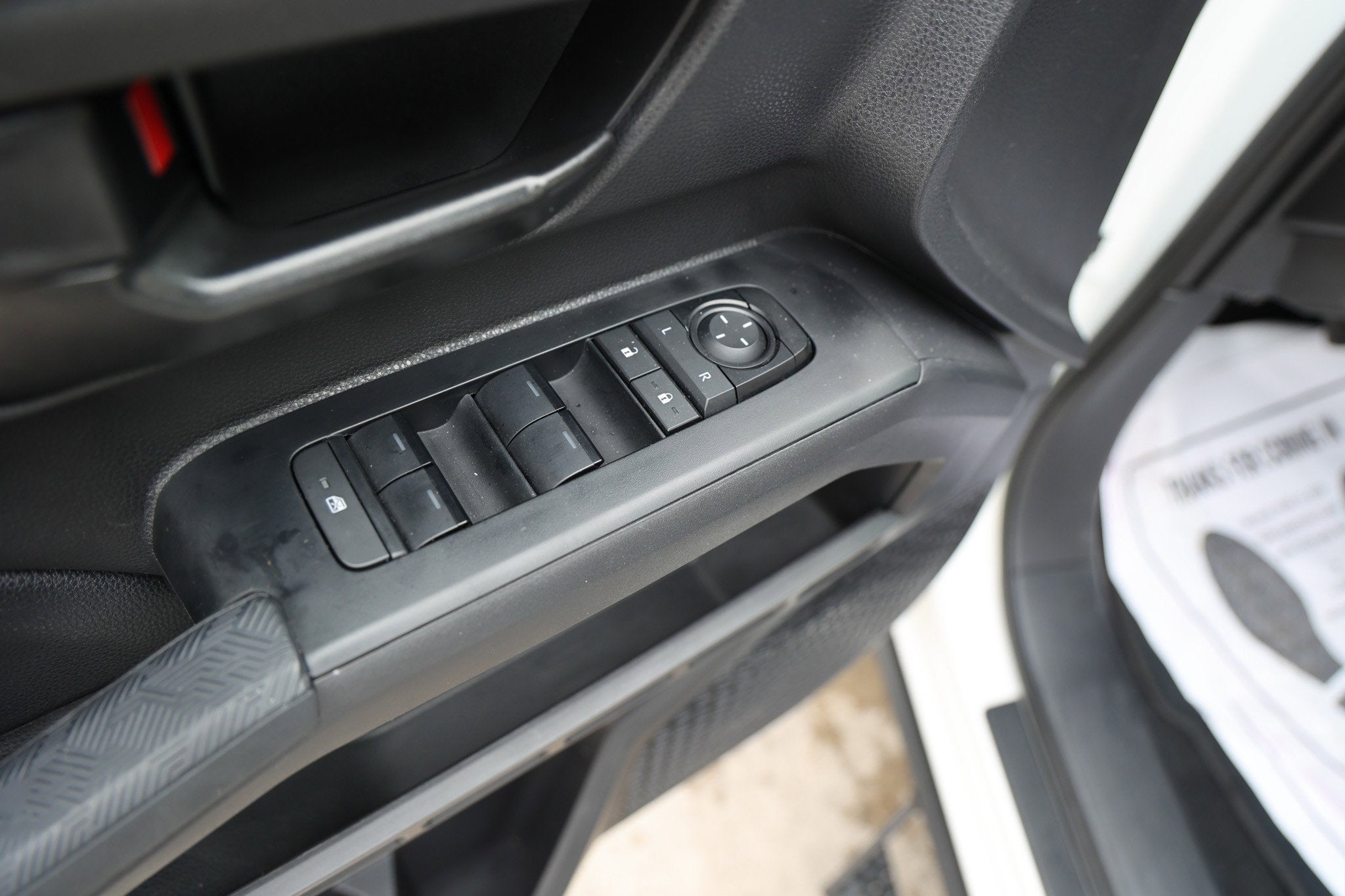 2025 Toyota TACOMA SR5 SR5