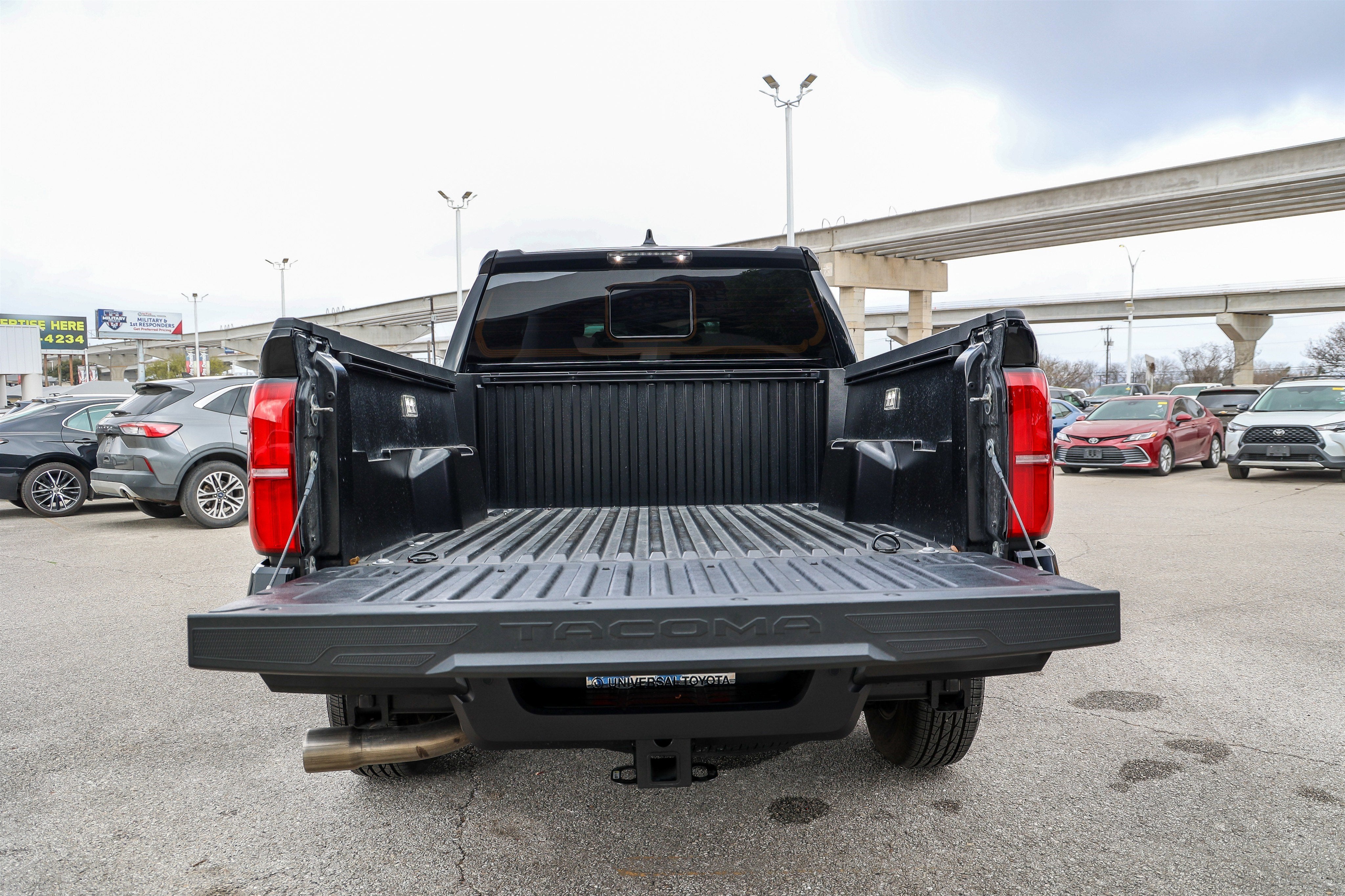 2025 Toyota TACOMA SR5 SR5