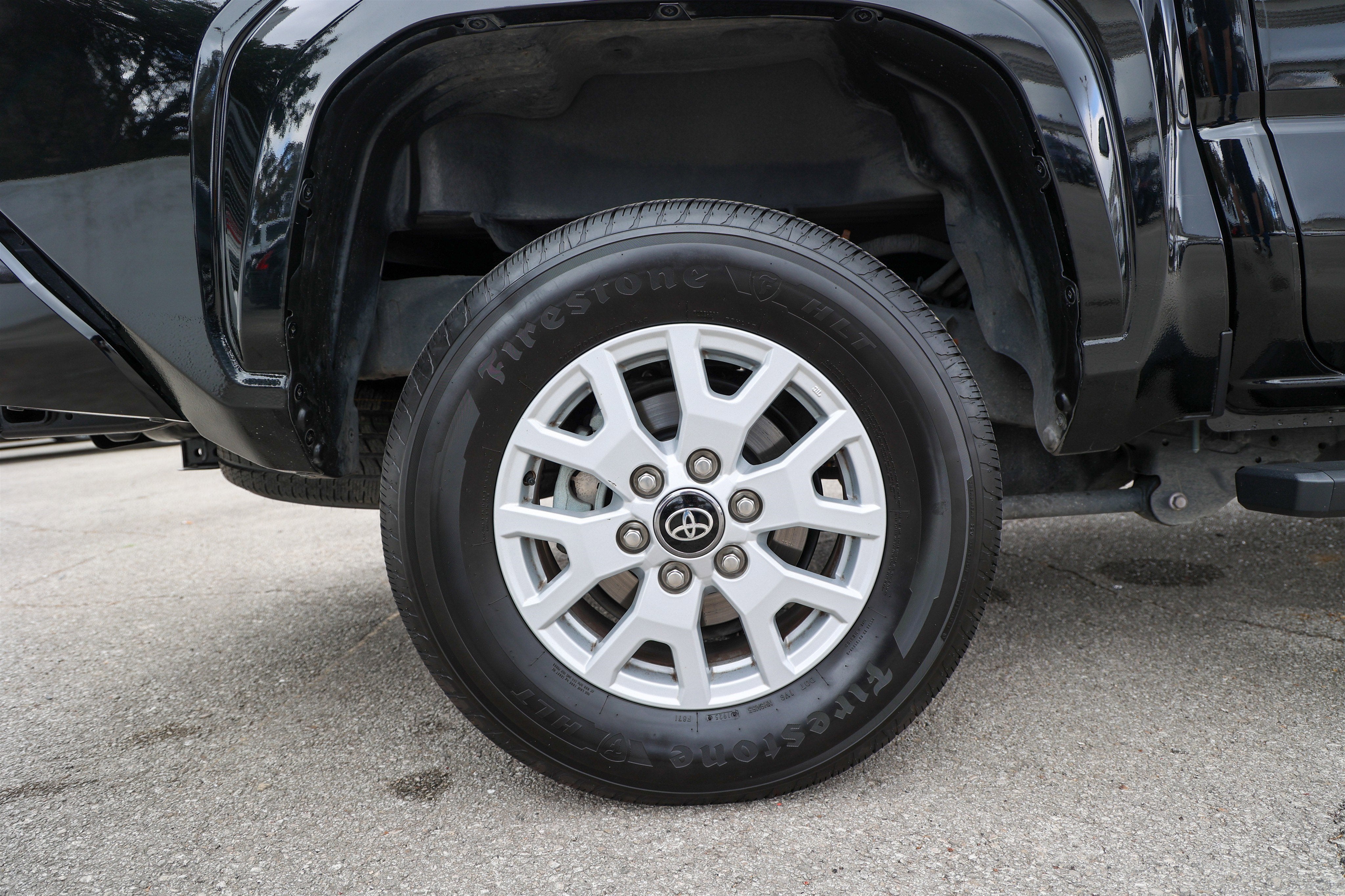 2025 Toyota TACOMA SR5 SR5