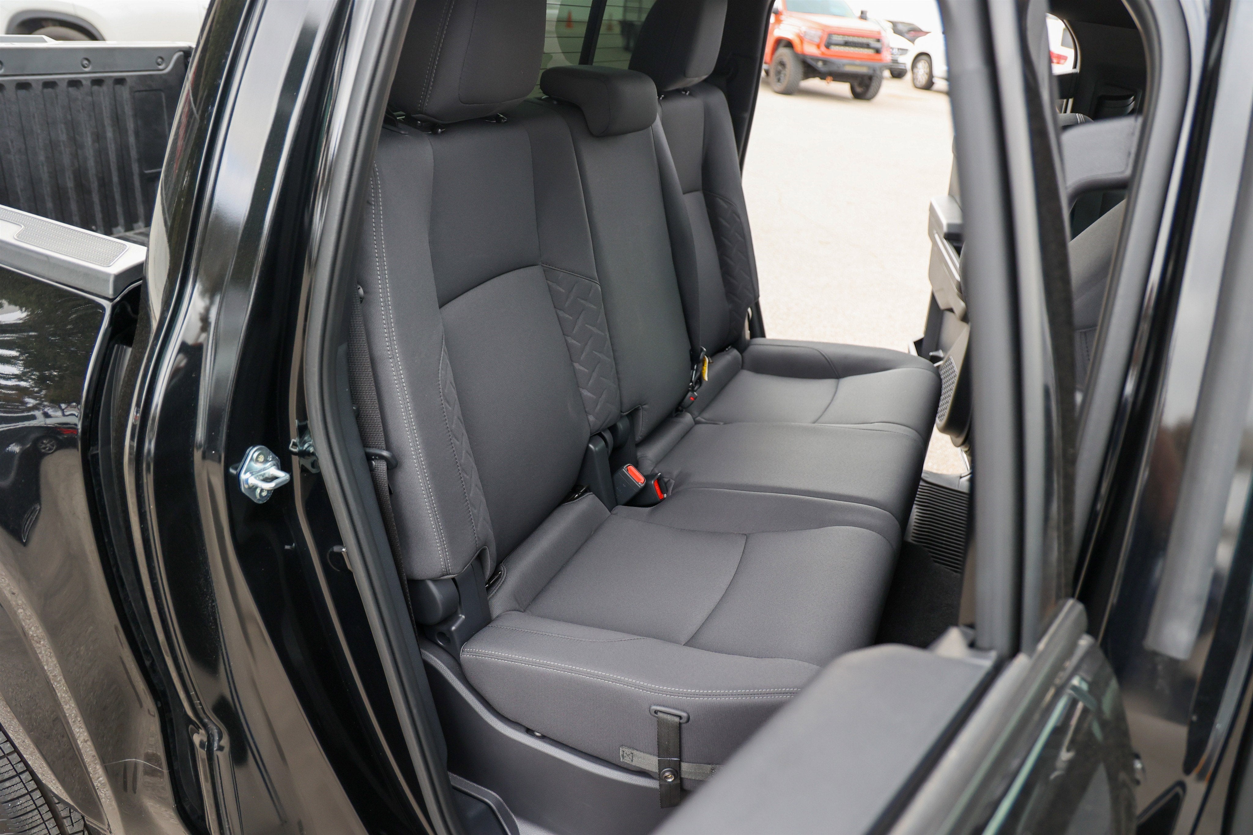 2025 Toyota TACOMA SR5 SR5