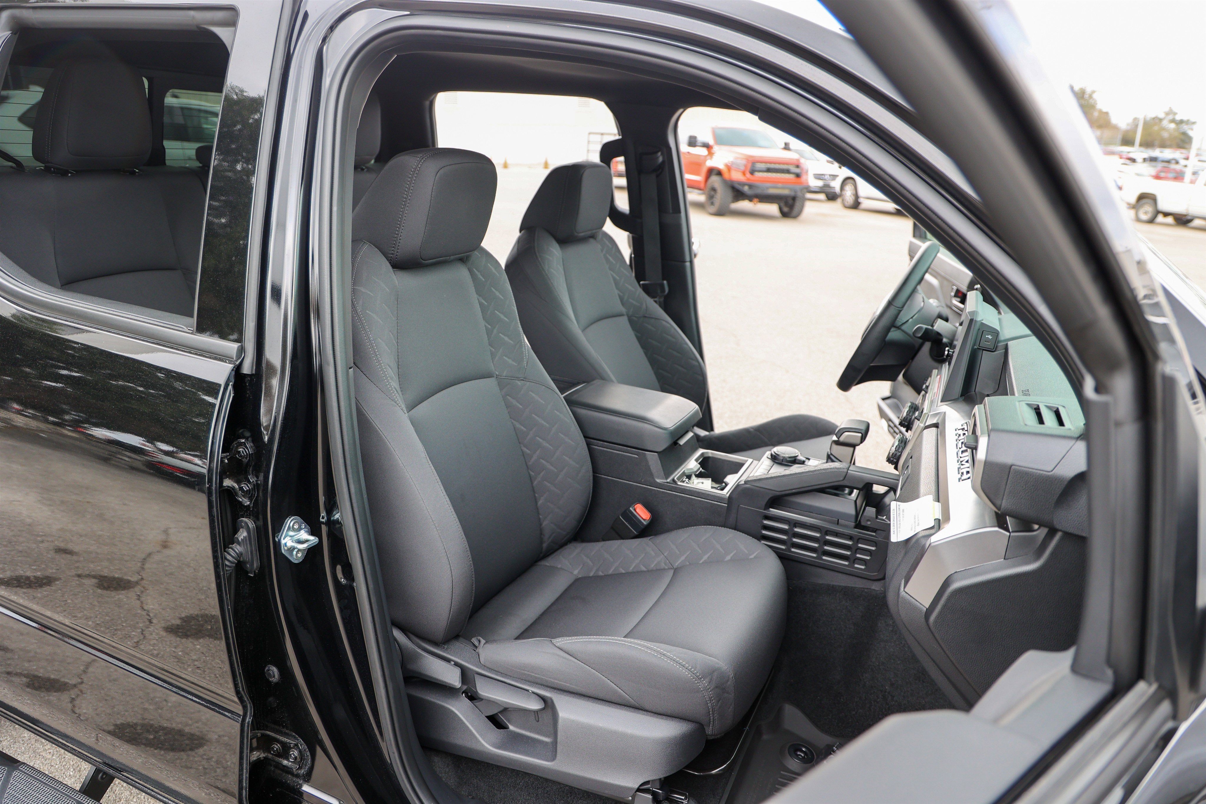 2025 Toyota TACOMA SR5 SR5