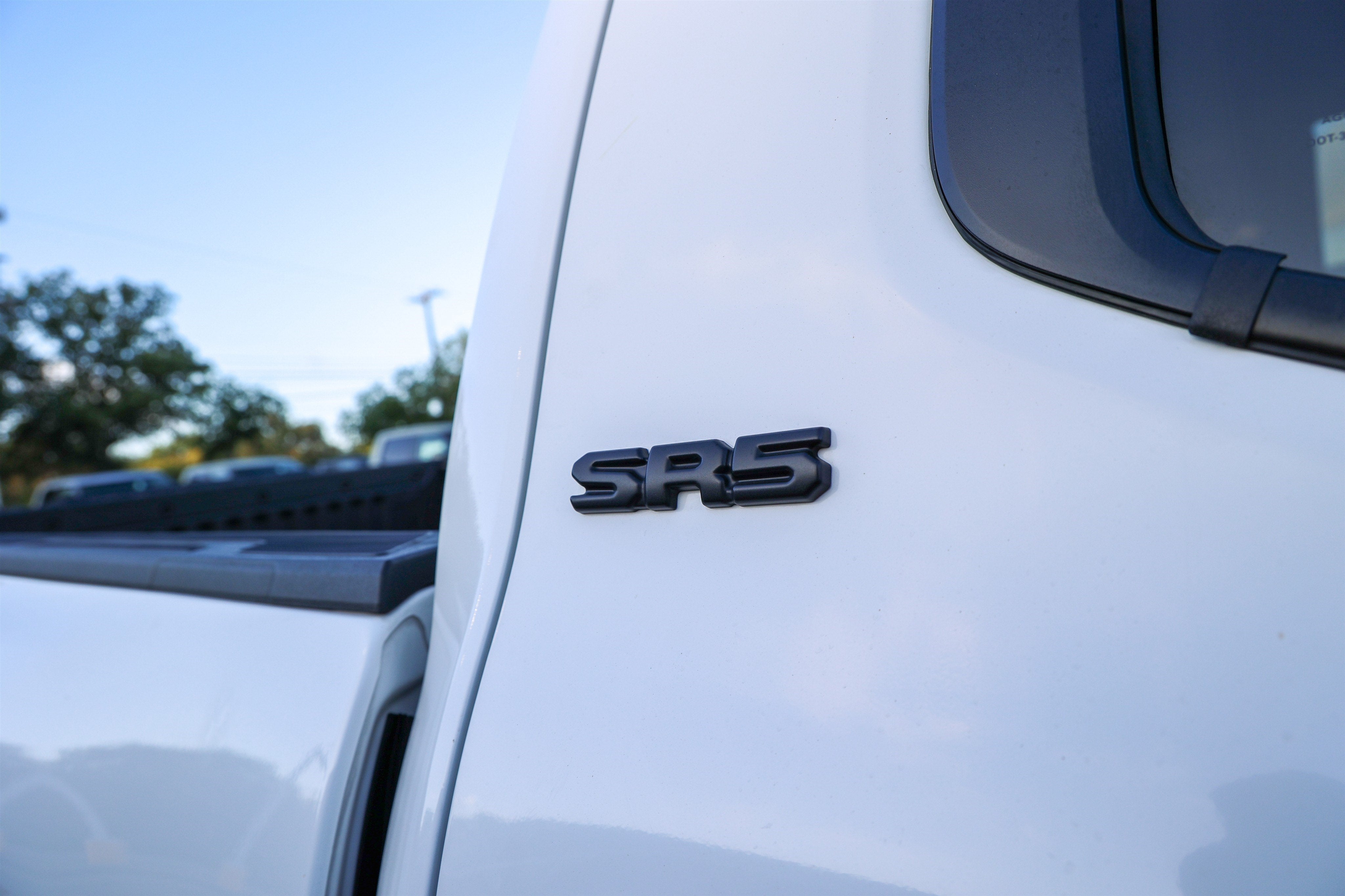 2025 Toyota Tacoma 4WD SR5