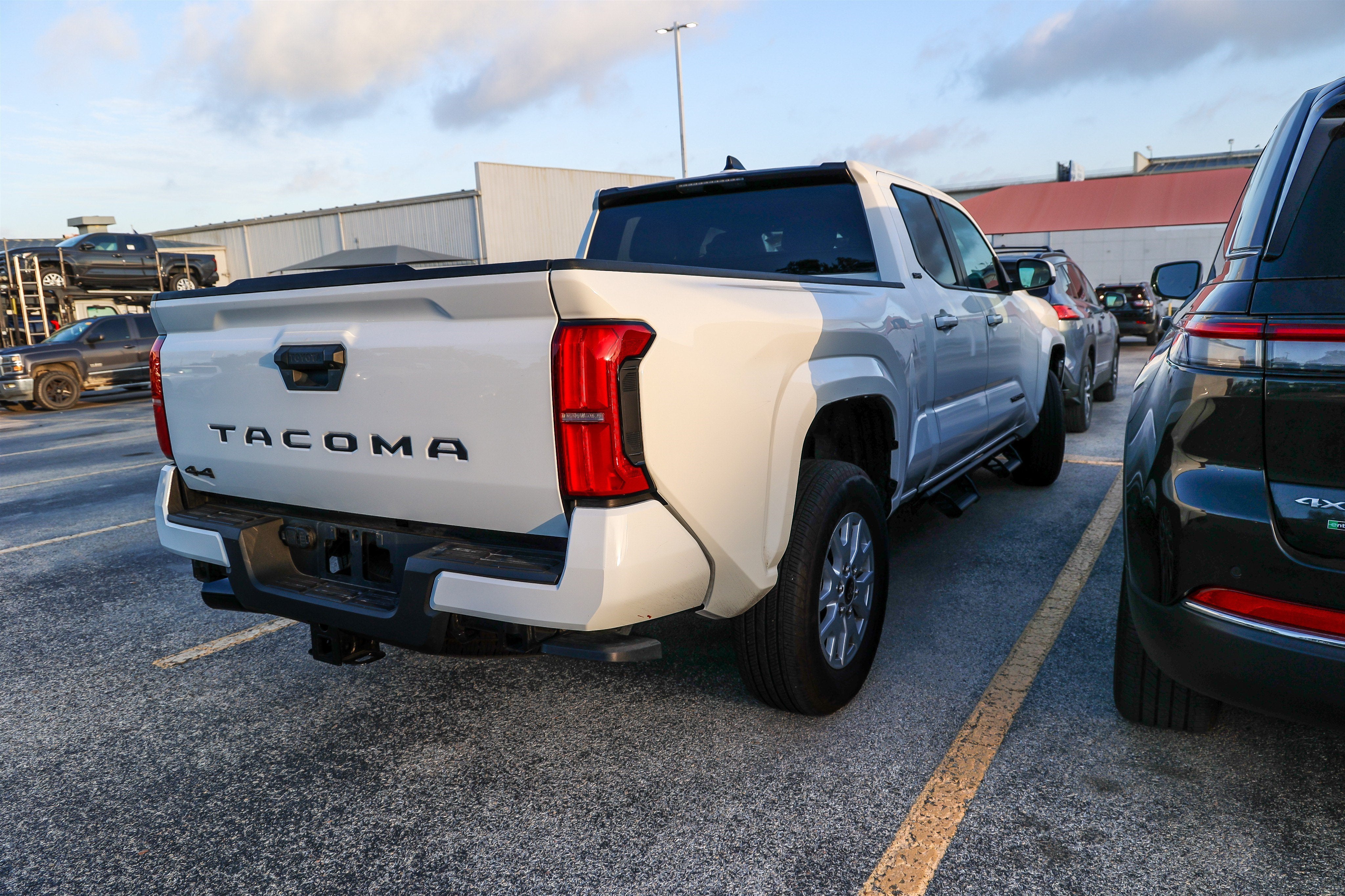 2025 Toyota Tacoma 4WD SR5