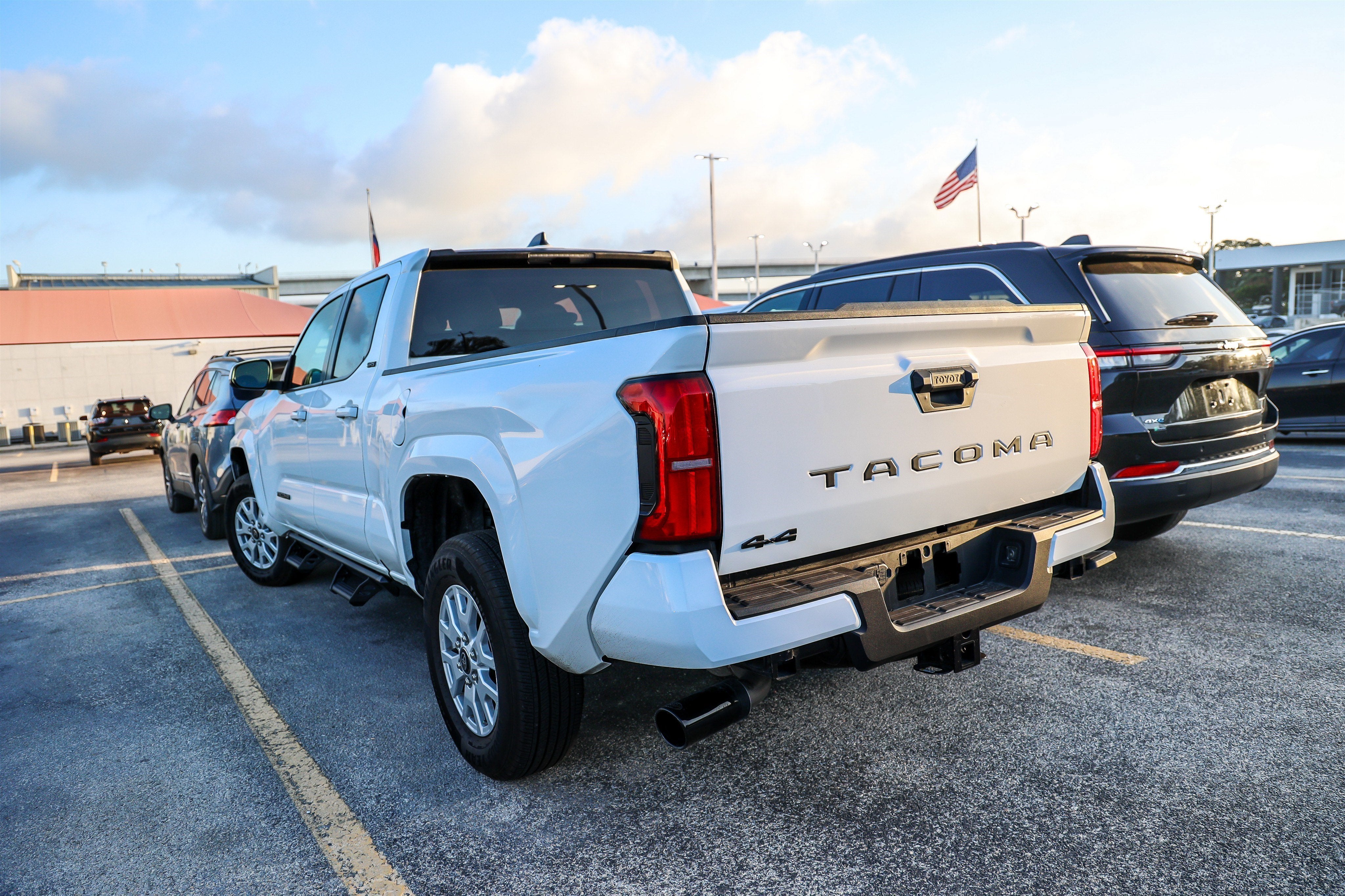 2025 Toyota Tacoma 4WD SR5