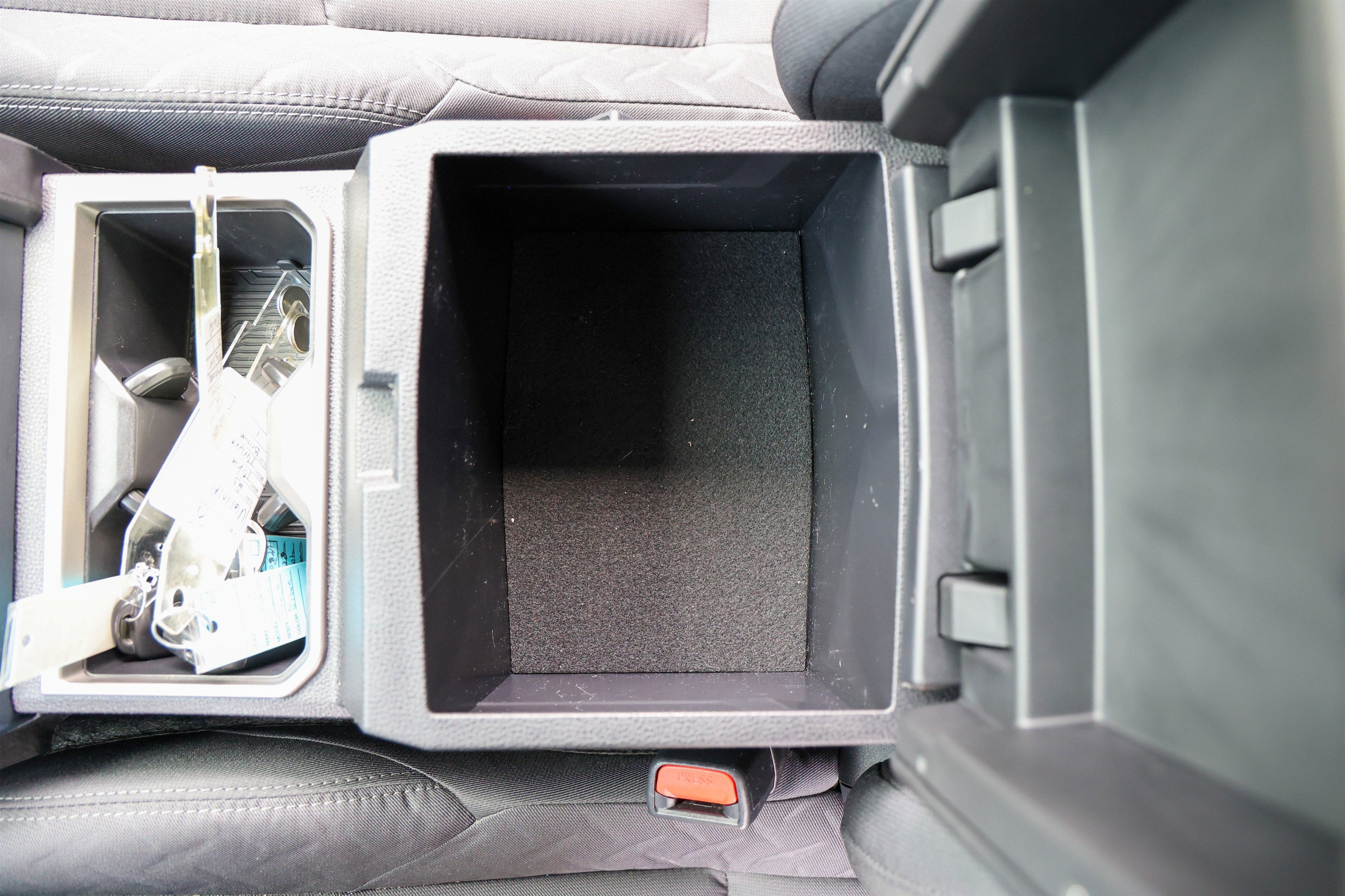 2025 Toyota TACOMA SR5 SR5