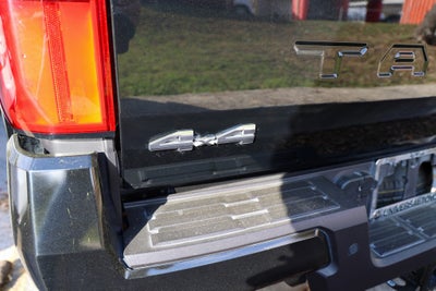 2025 Toyota TACOMA SR5 SR5