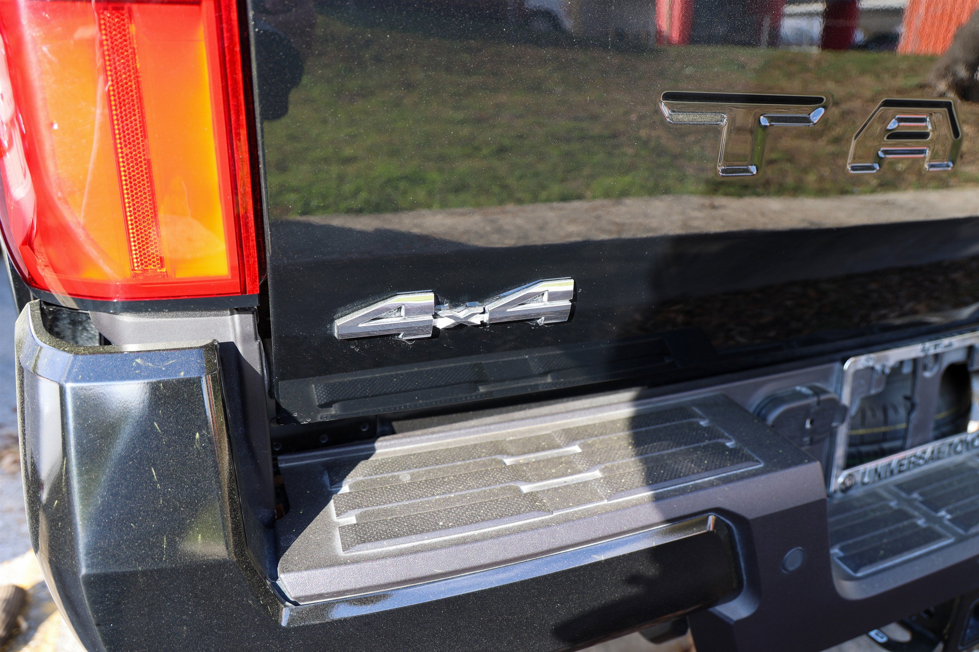 2025 Toyota TACOMA SR5 SR5