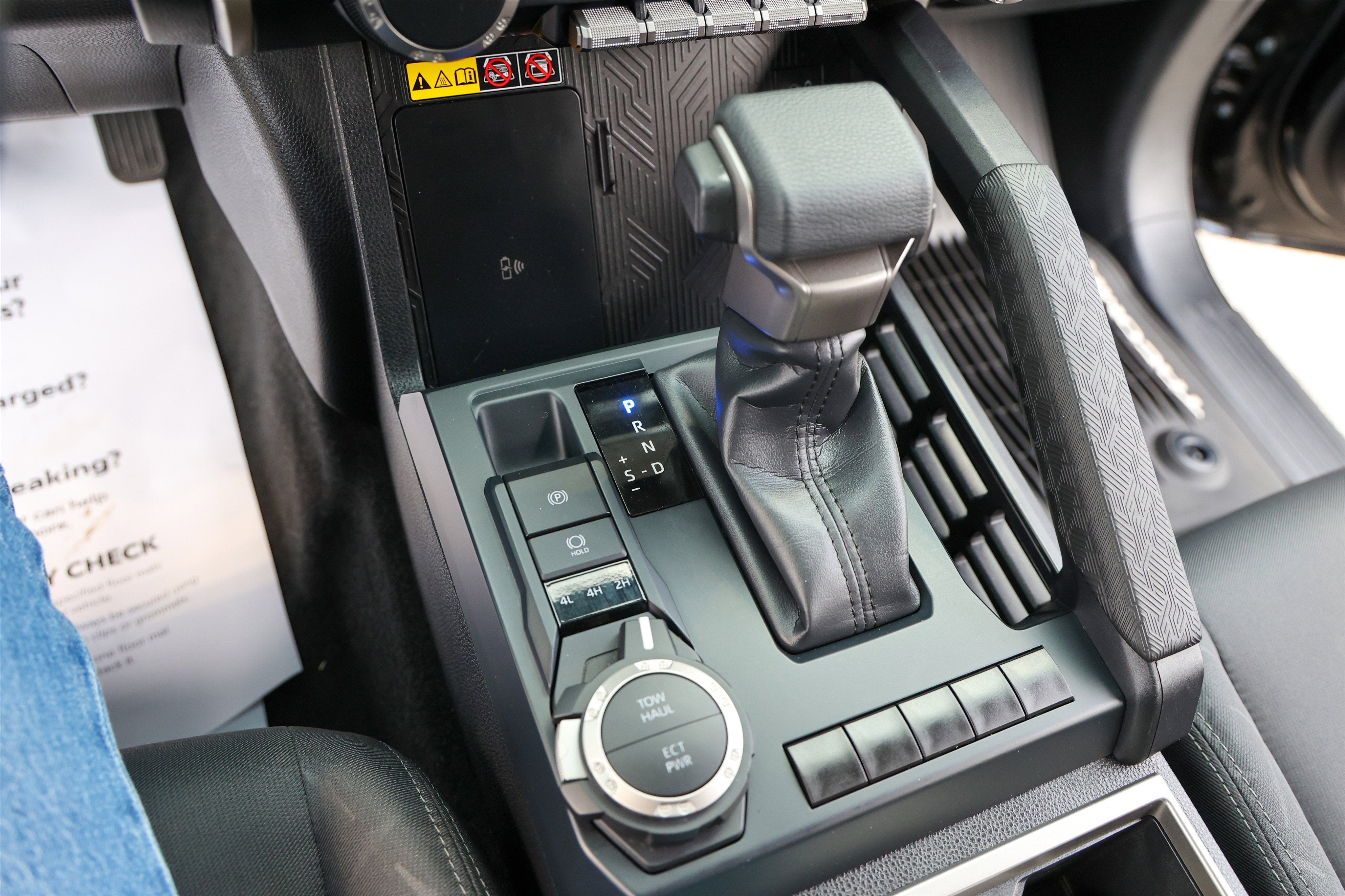 2025 Toyota TACOMA SR5 SR5