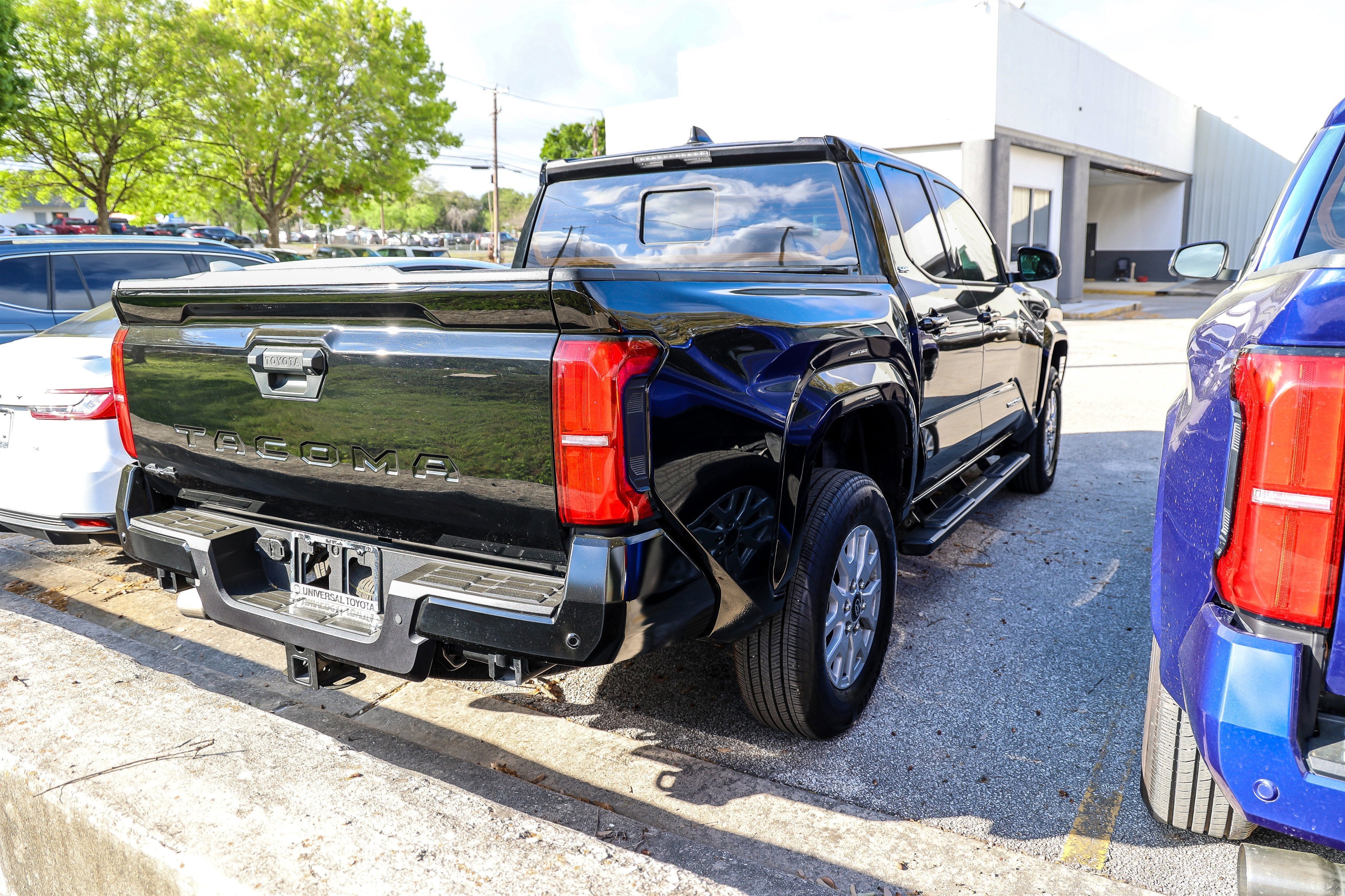 2025 Toyota TACOMA SR5 SR5