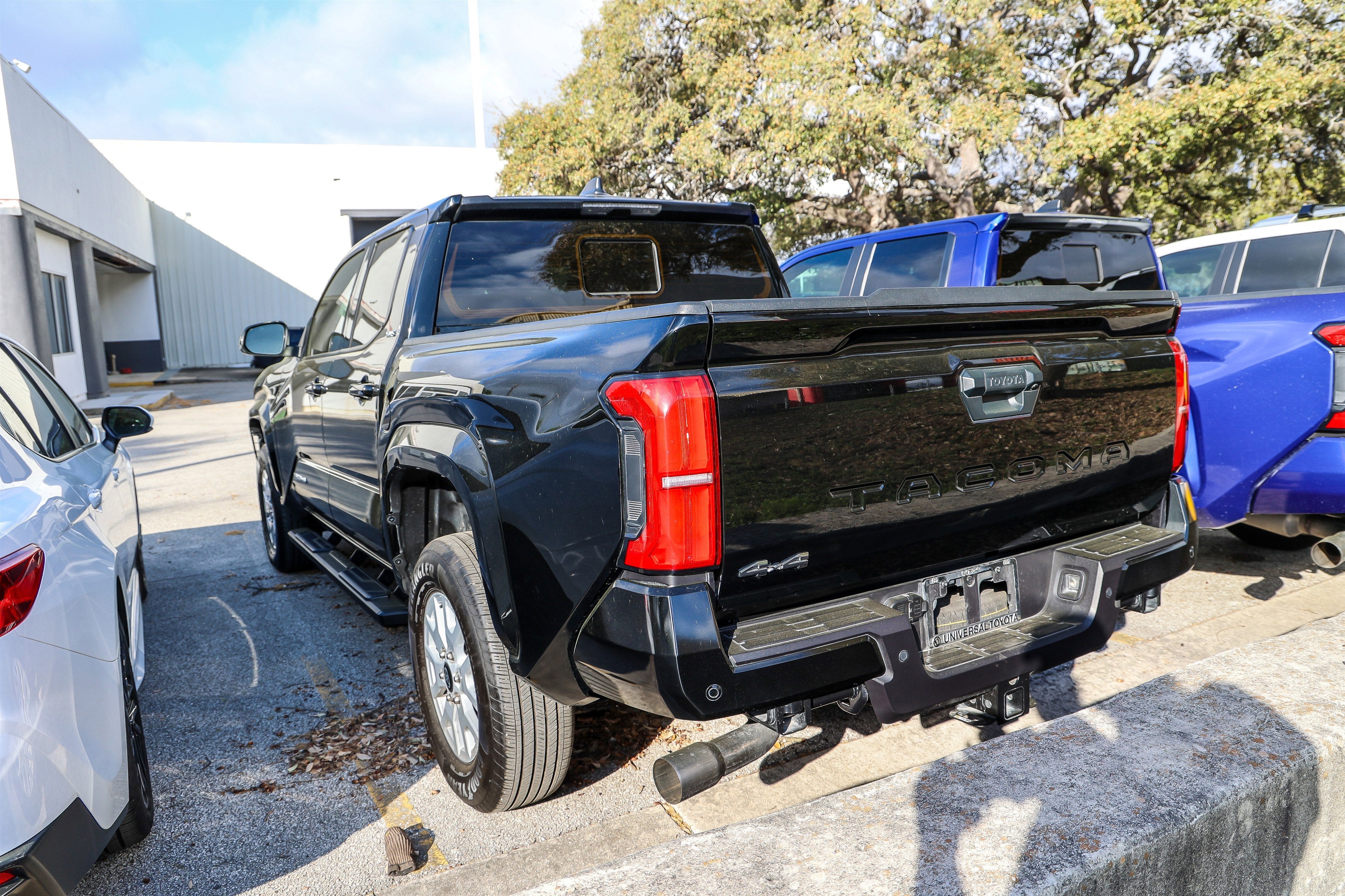 2025 Toyota TACOMA SR5 SR5