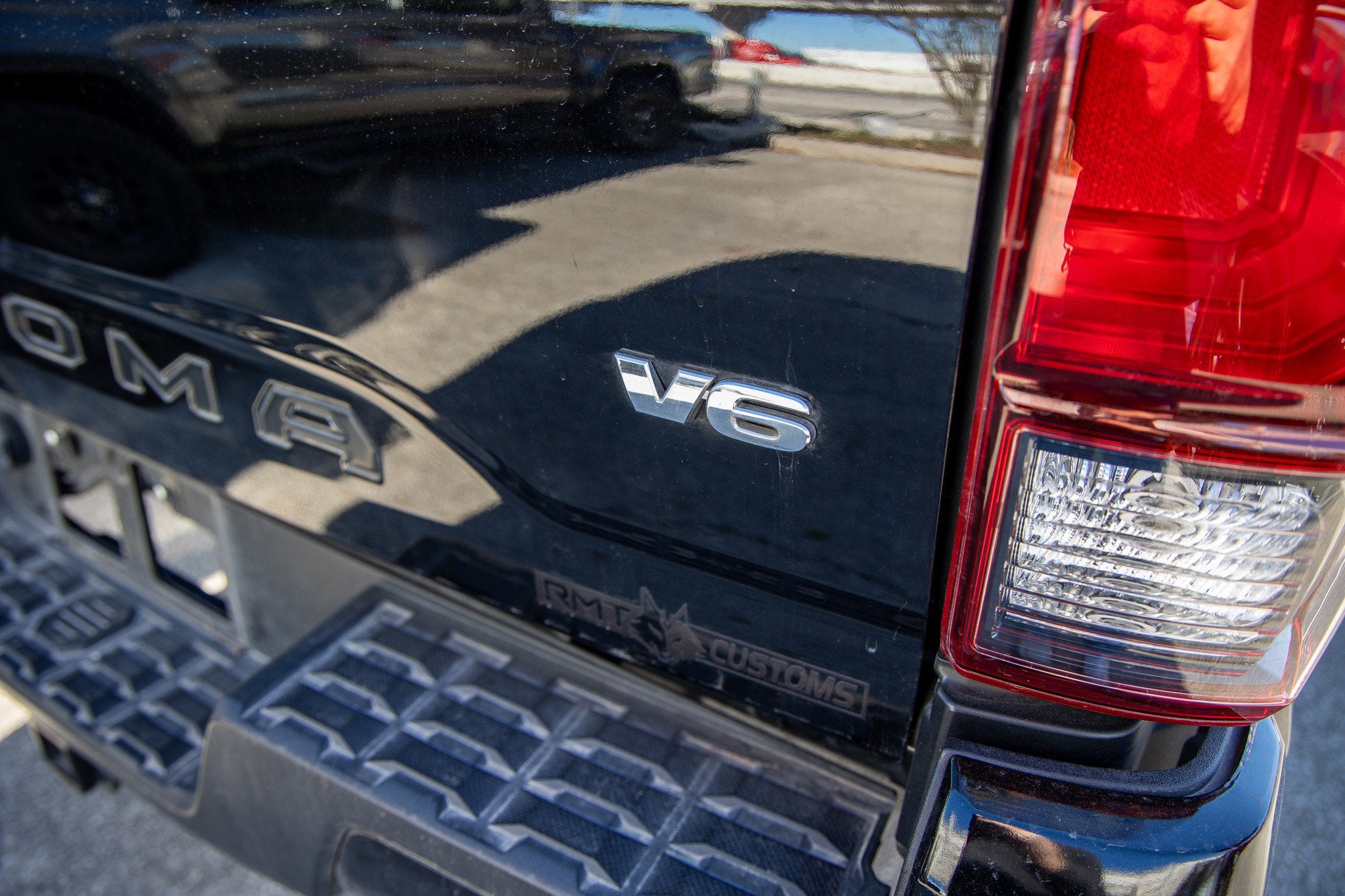 2023 Toyota TACOMA SR SR5