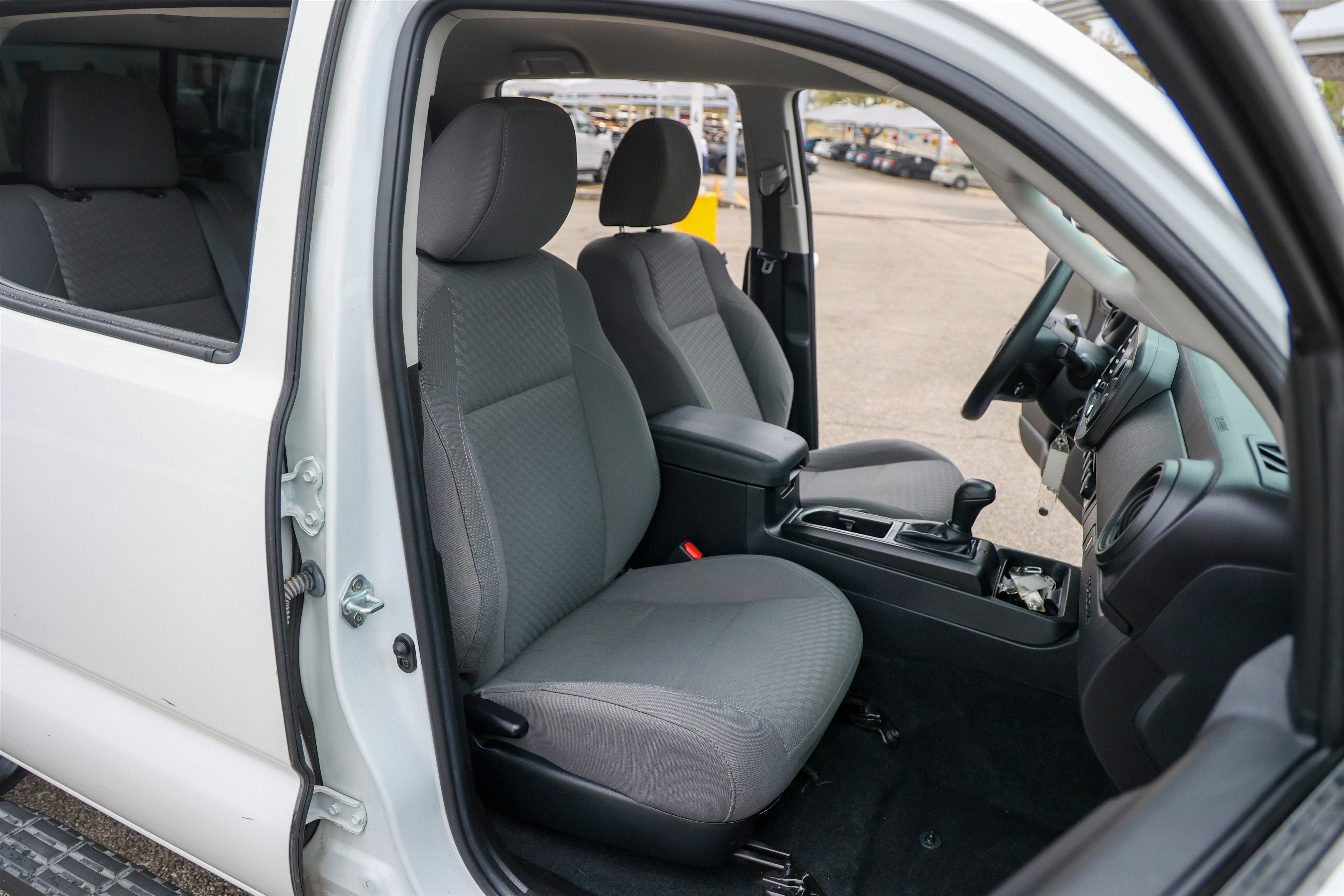 2023 Toyota TACOMA SR SR