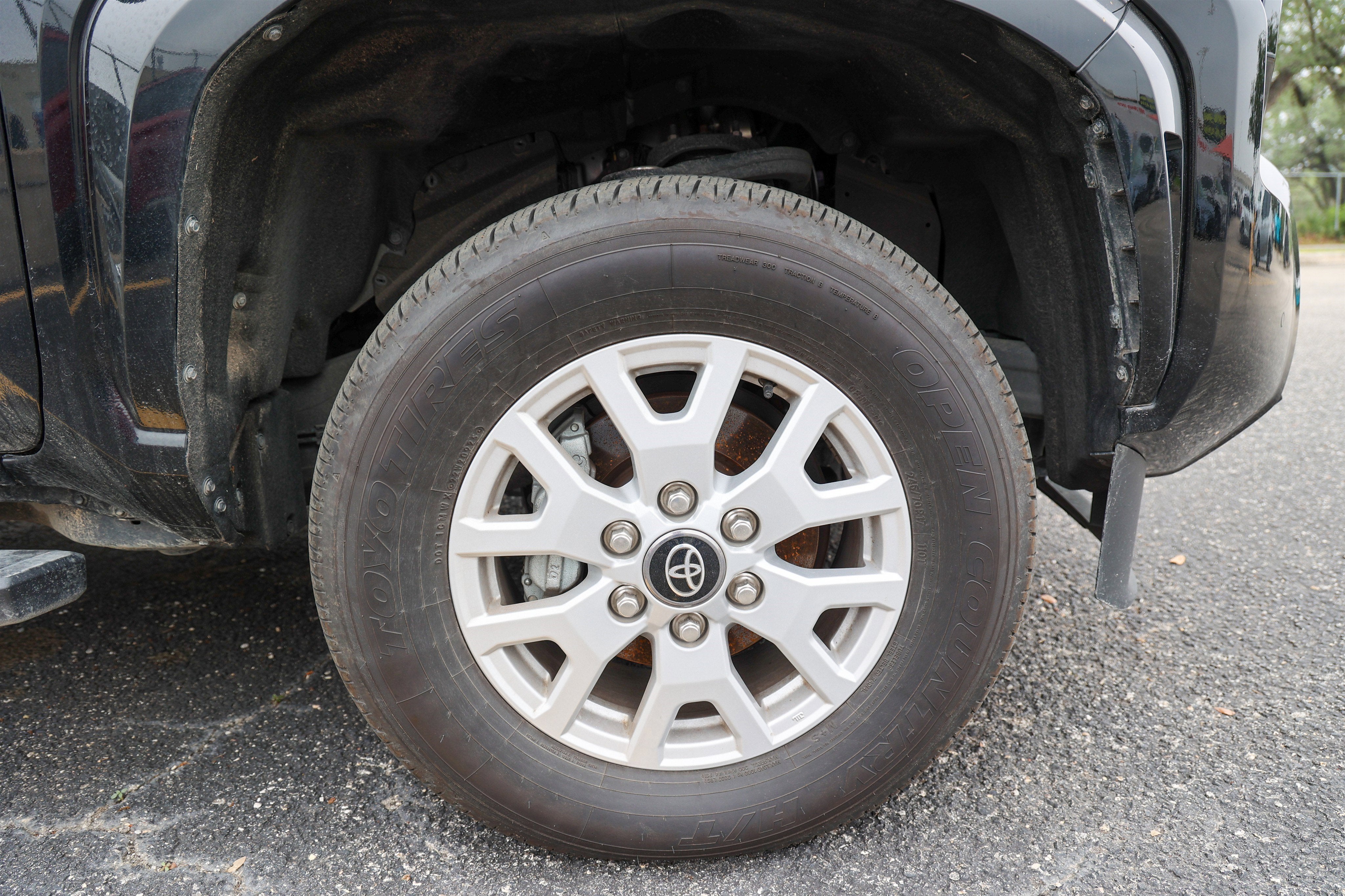 2025 Toyota TACOMA SR5 SR5