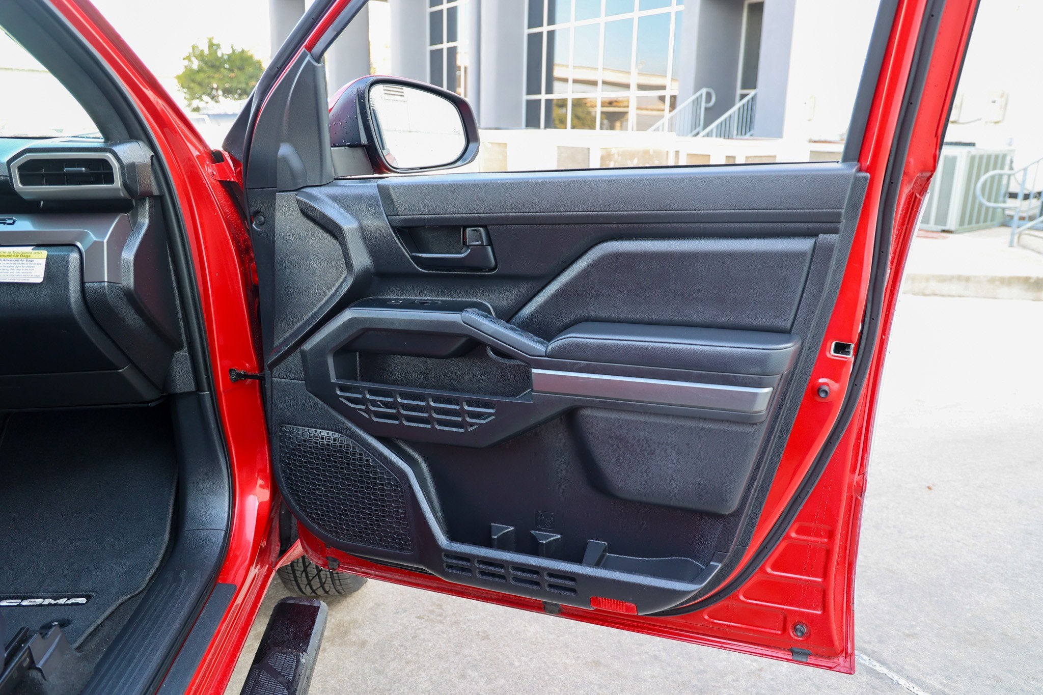 2025 Toyota TACOMA SR5 SR5