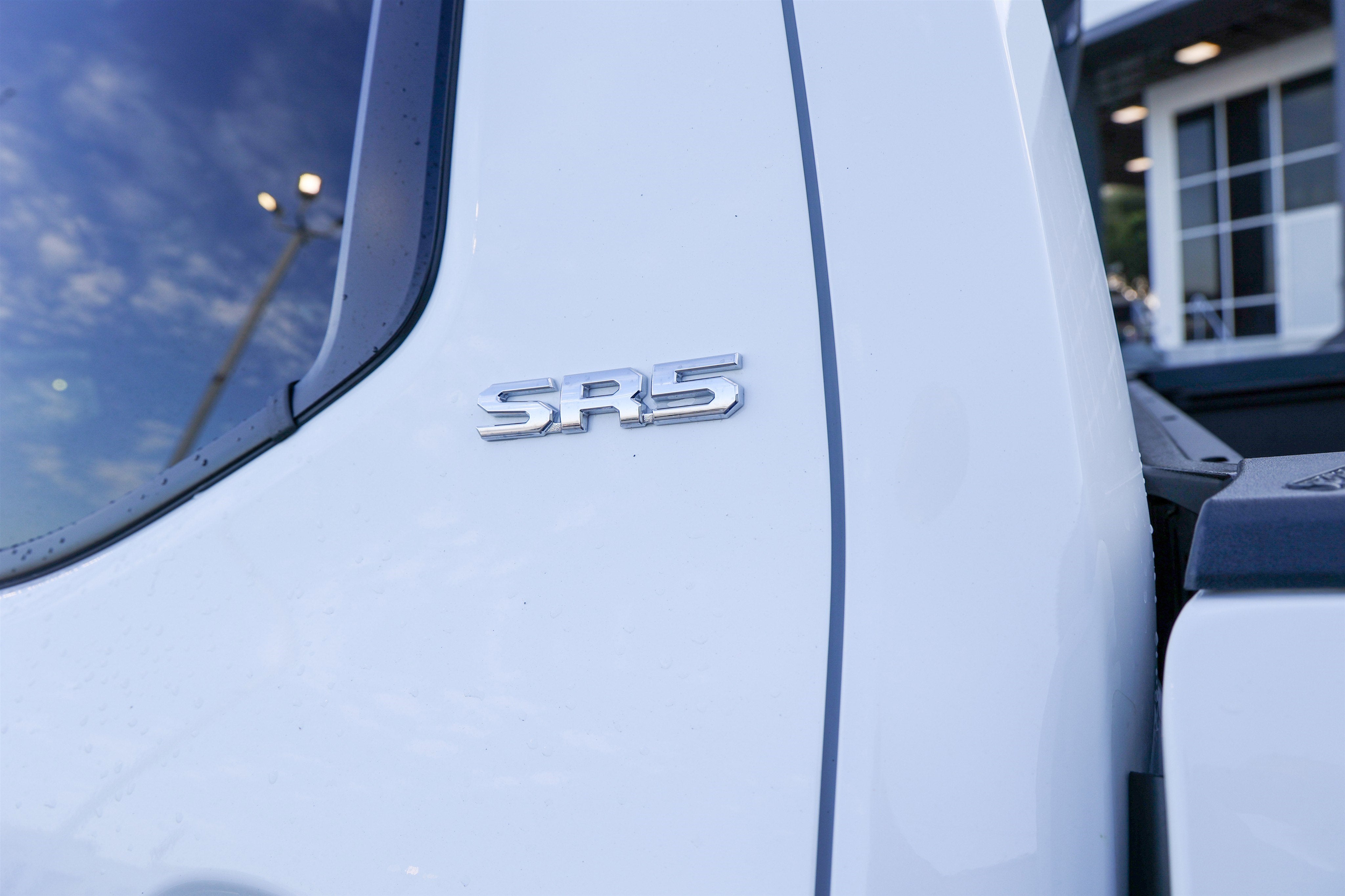 2025 Toyota TACOMA SR5 SR5