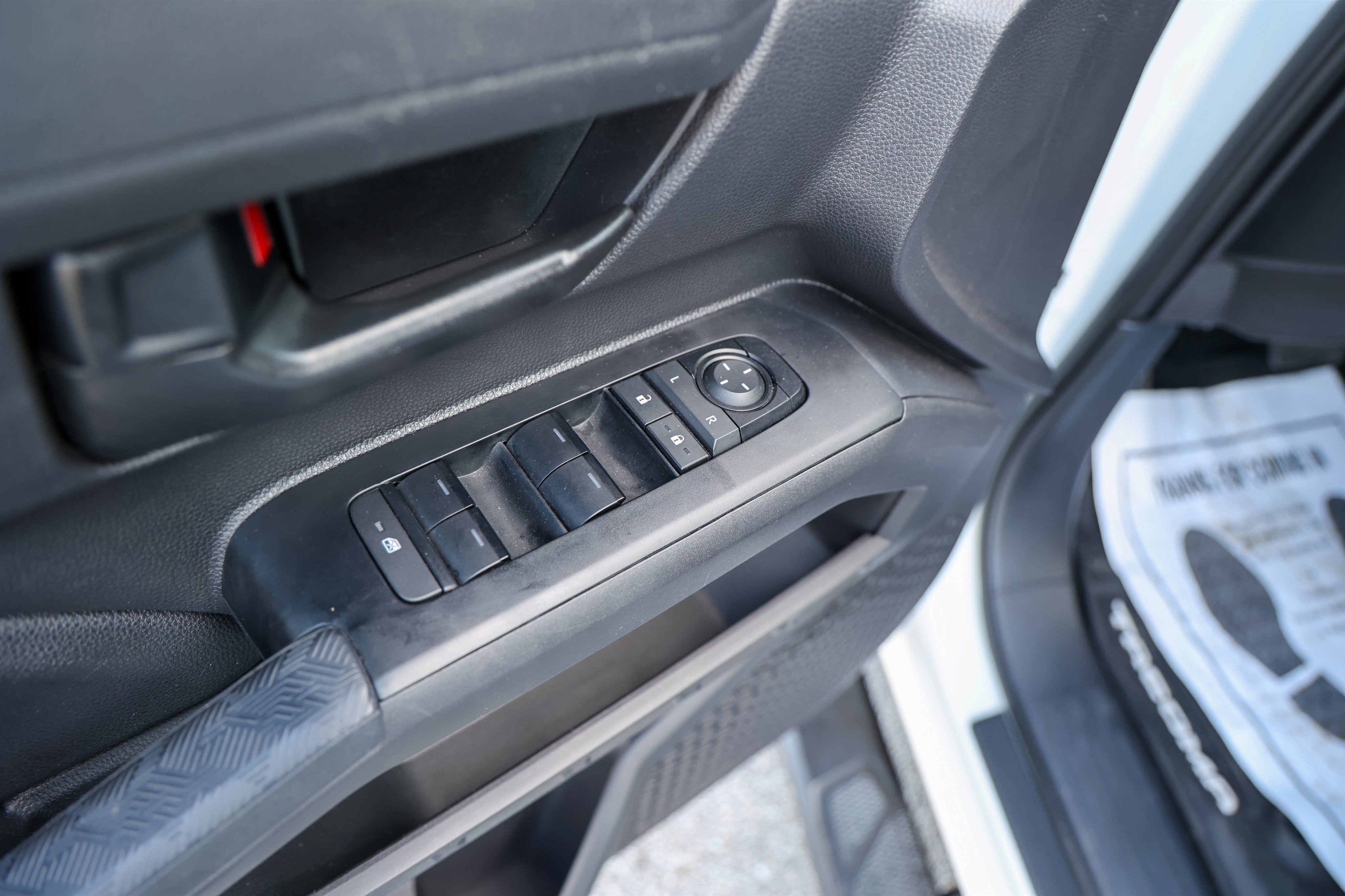 2025 Toyota TACOMA SR5 SR5