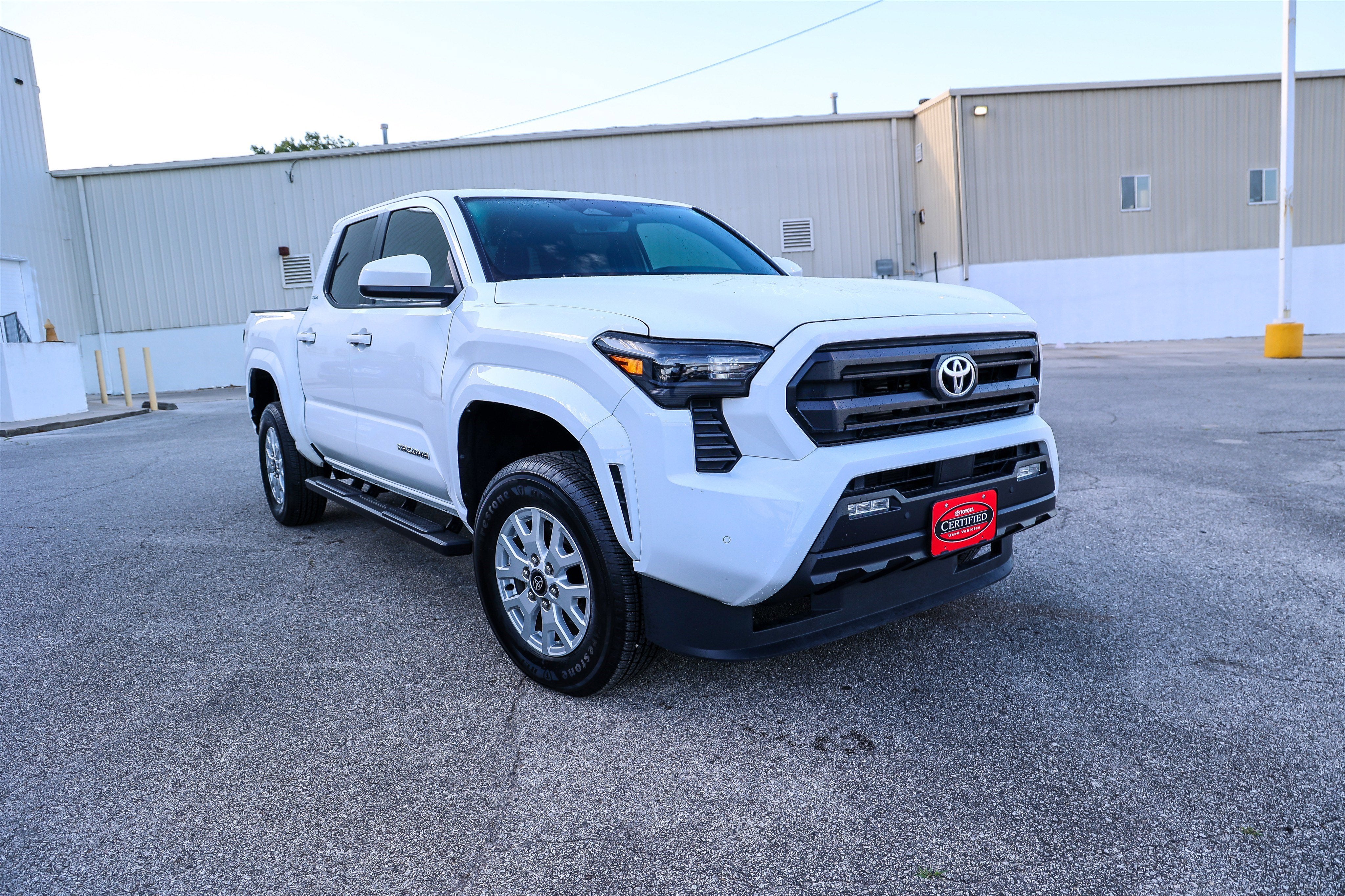2025 Toyota TACOMA SR5 SR5