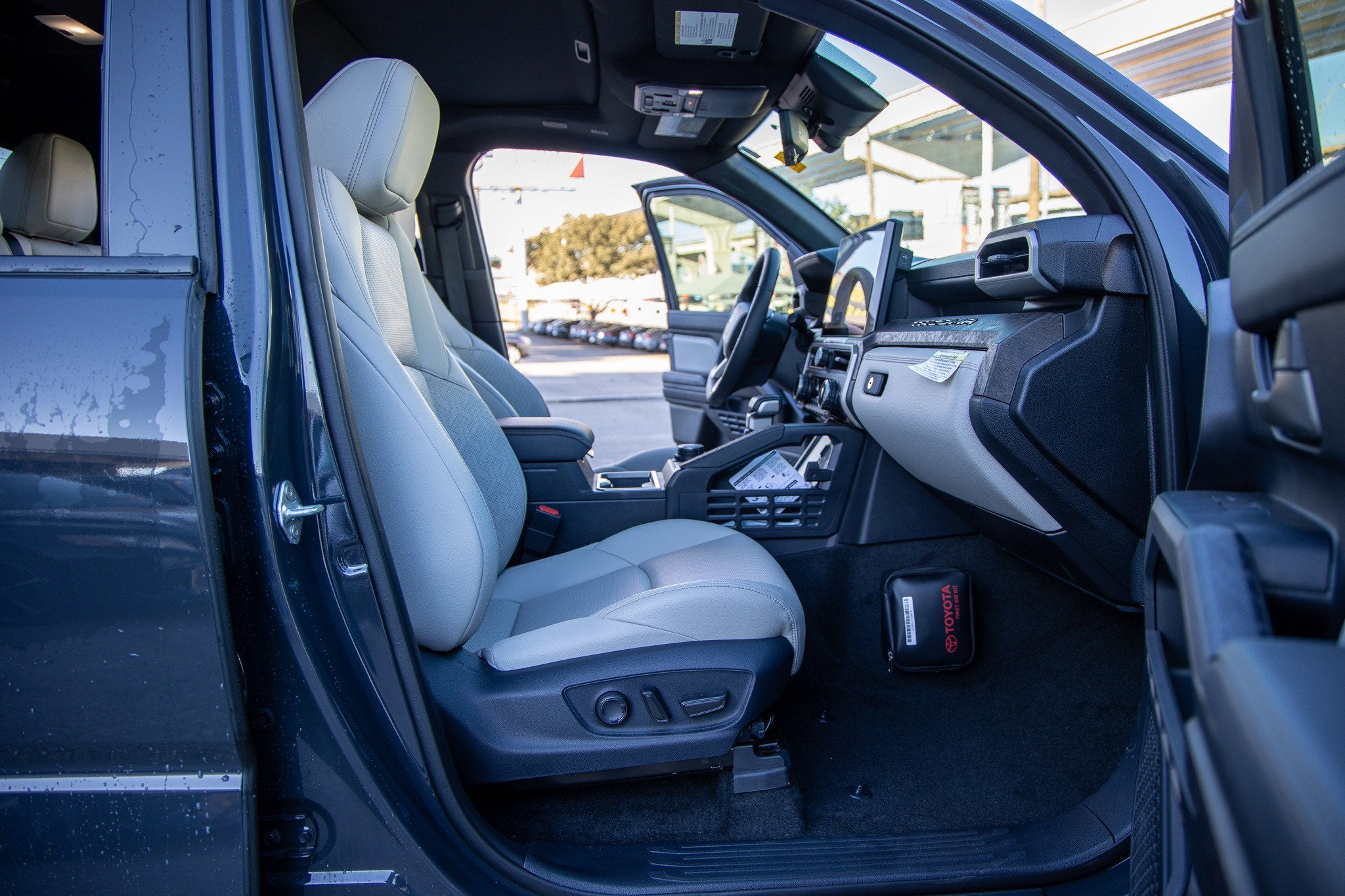 2024 Toyota TACOMA LIMITED Limited