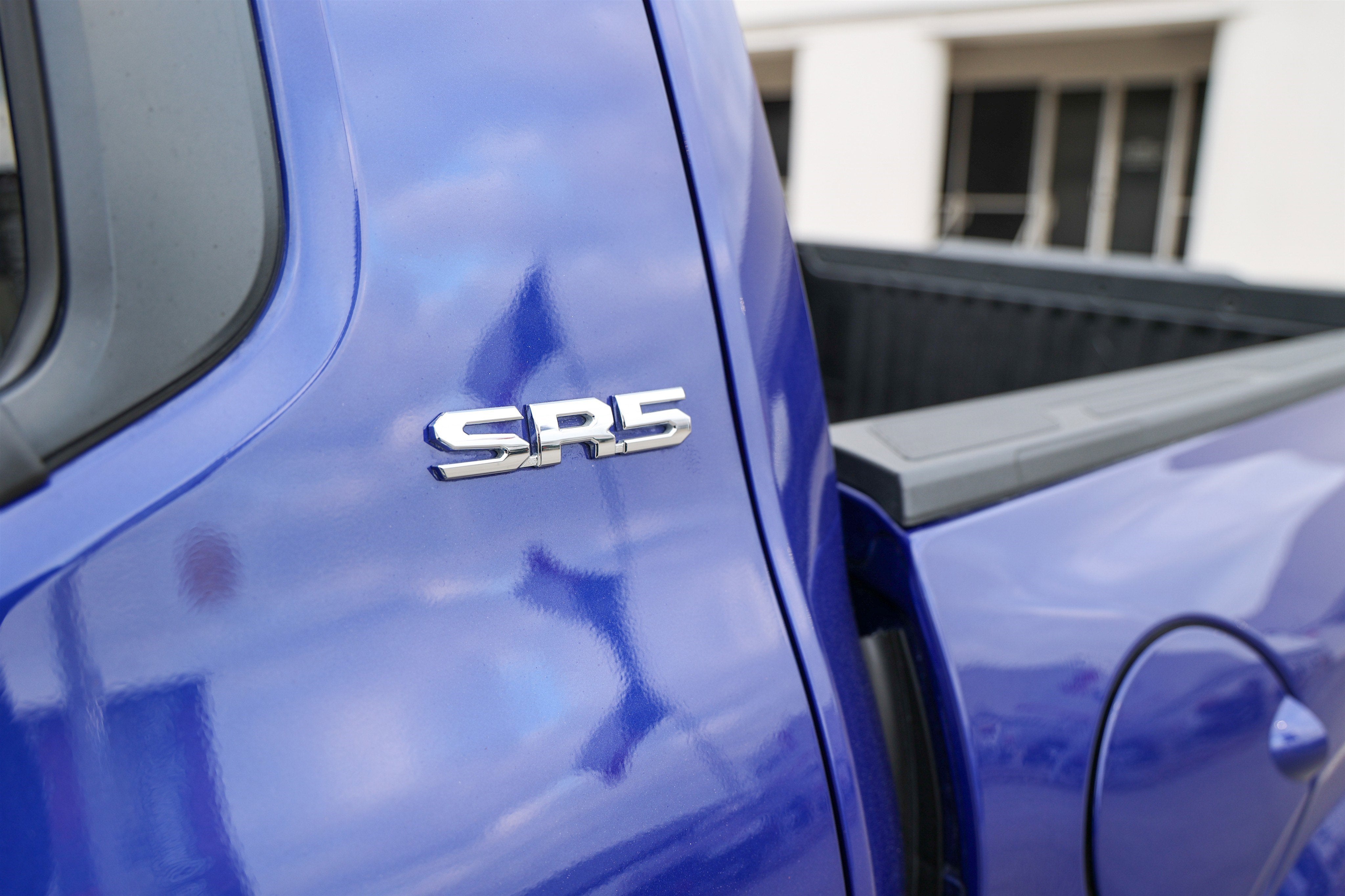 2025 Toyota TACOMA SR5 SR5