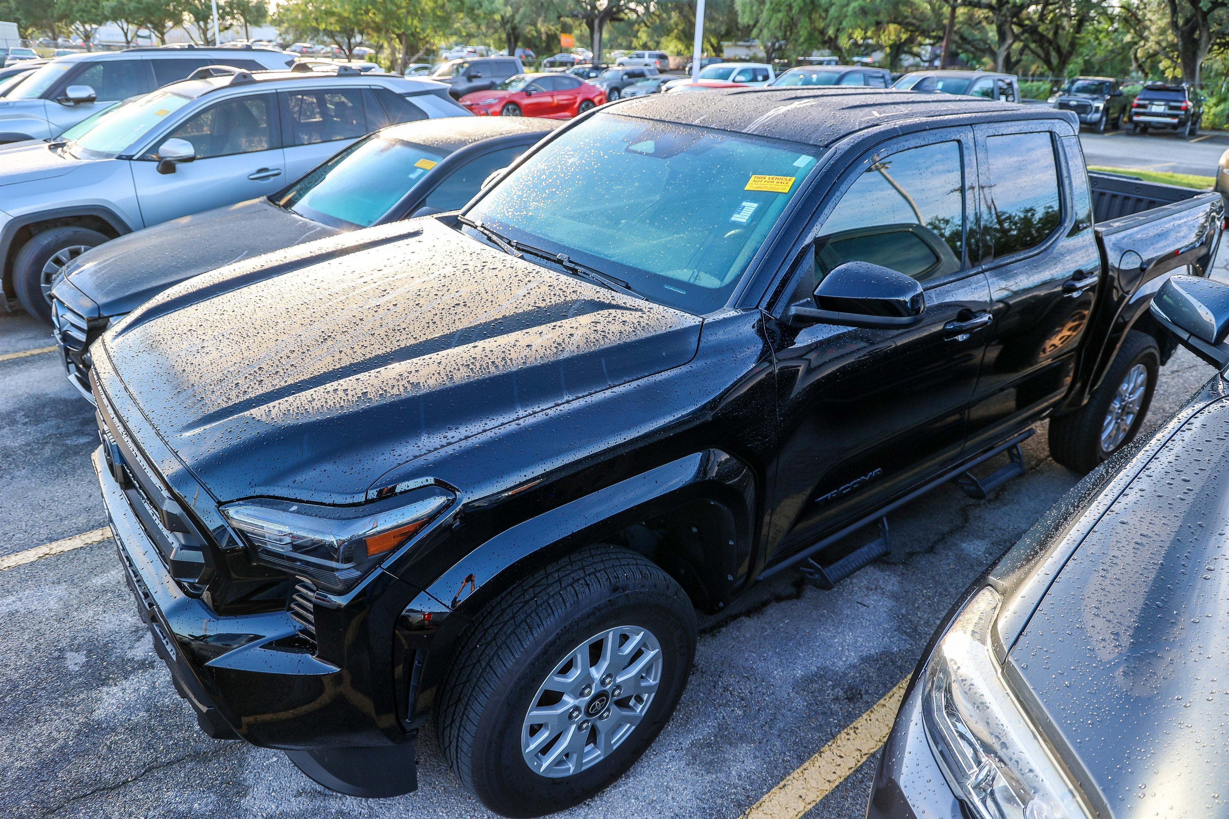 2025 Toyota TACOMA SR5 SR5