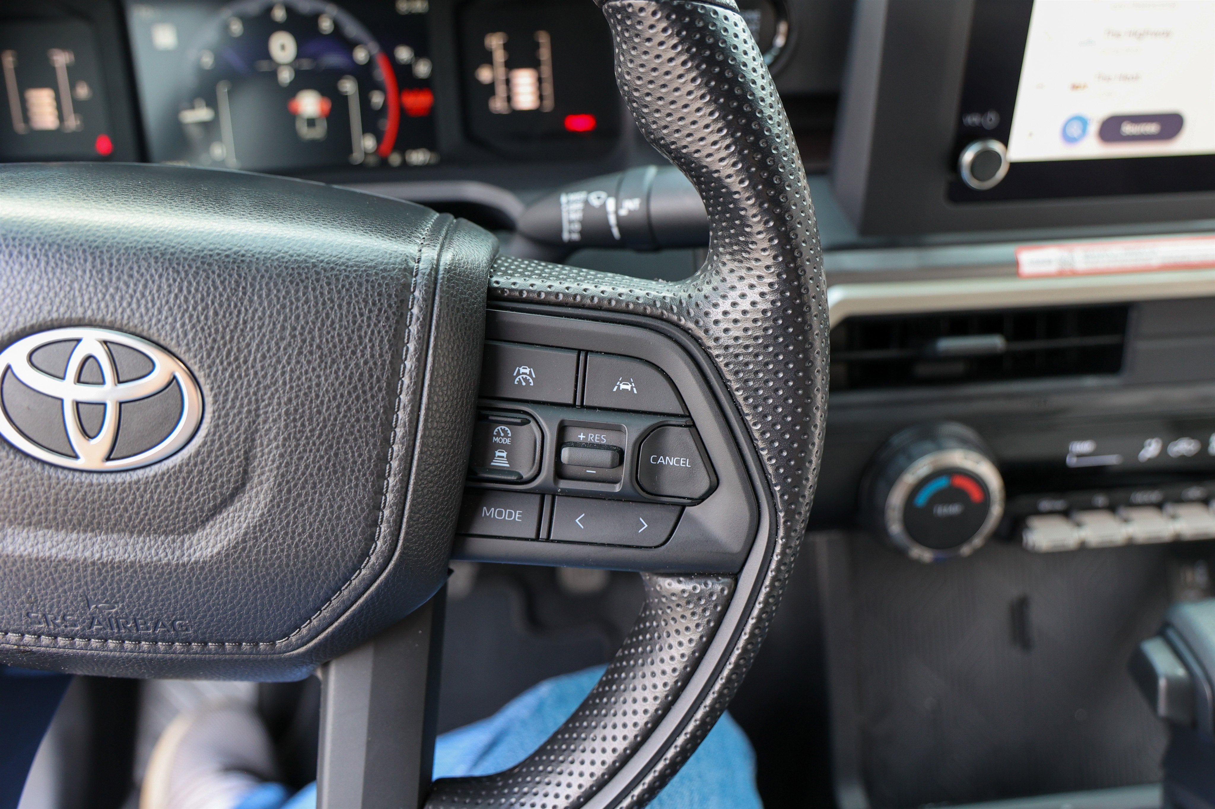 2025 Toyota TACOMA SR5 SR5