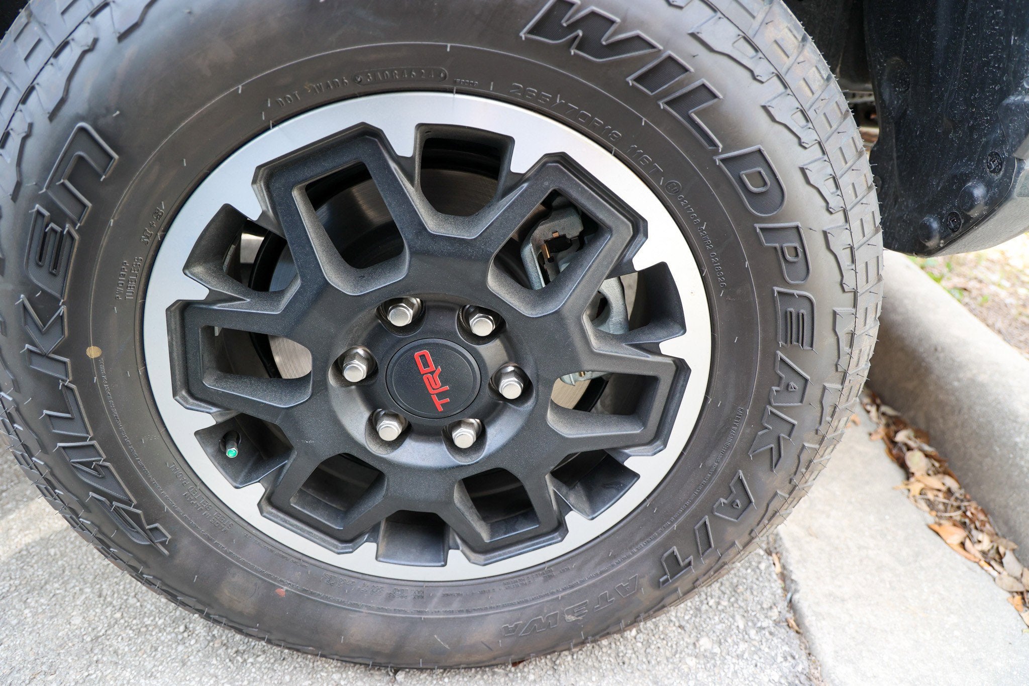 2025 Toyota TACOMA TRD OFFRD TRD Off Road Hybrid