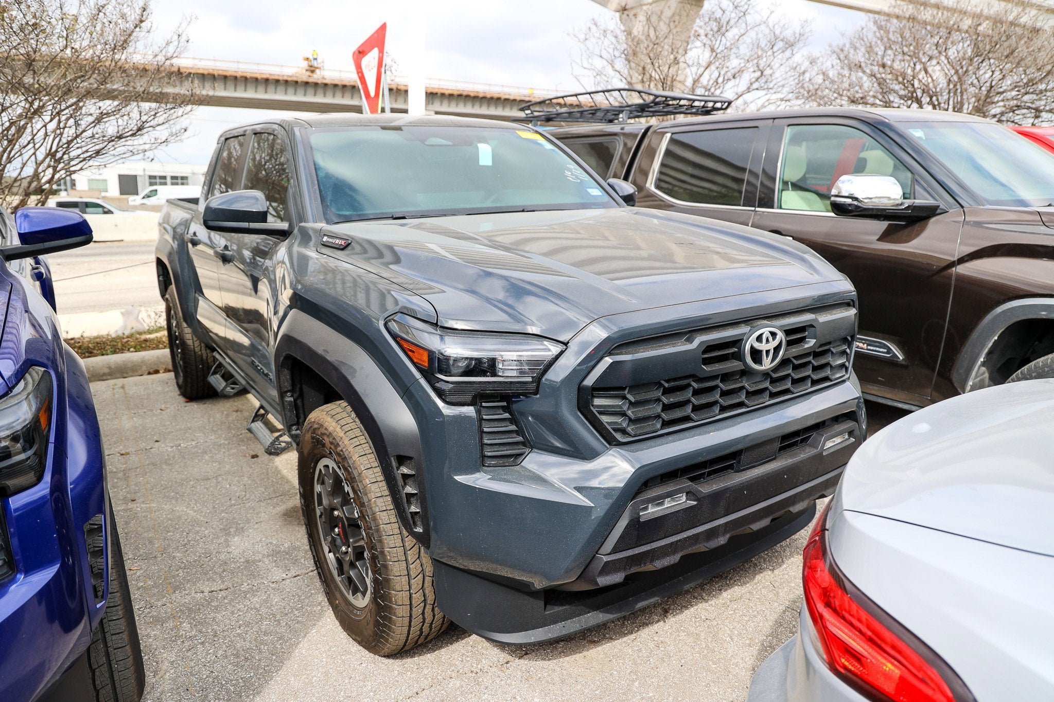 2025 Toyota TACOMA TRD OFFRD TRD Off Road Hybrid