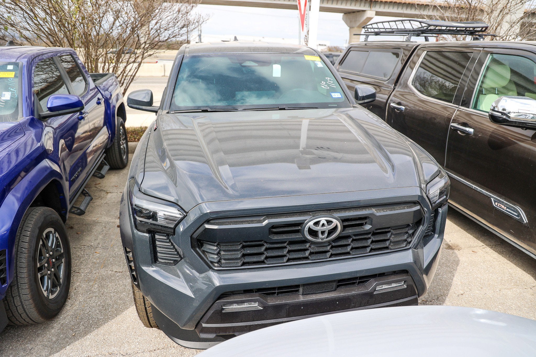 2025 Toyota TACOMA TRD OFFRD TRD Off Road Hybrid