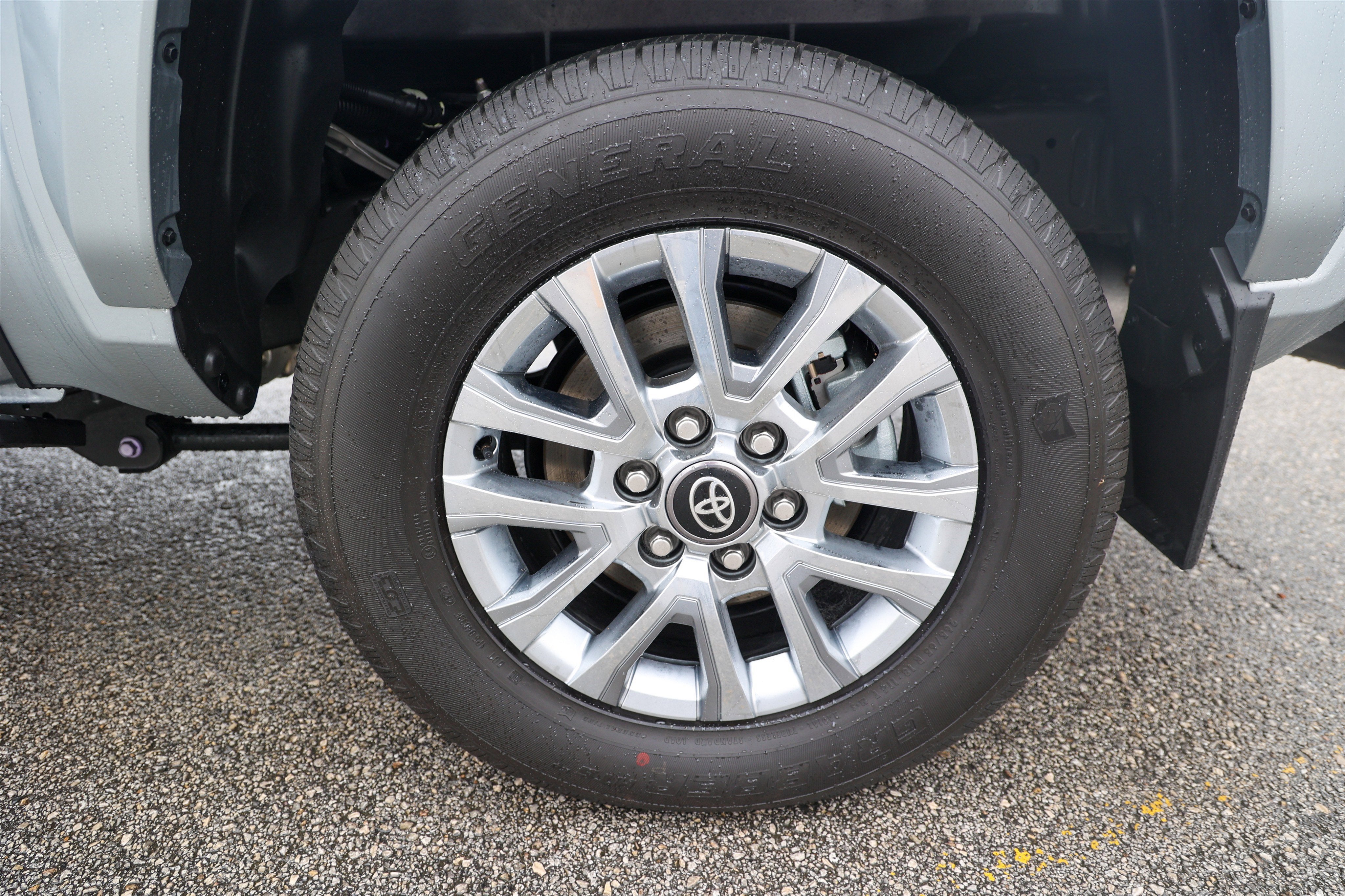 2026 Toyota TACOMA LTD HV Limited Hybrid