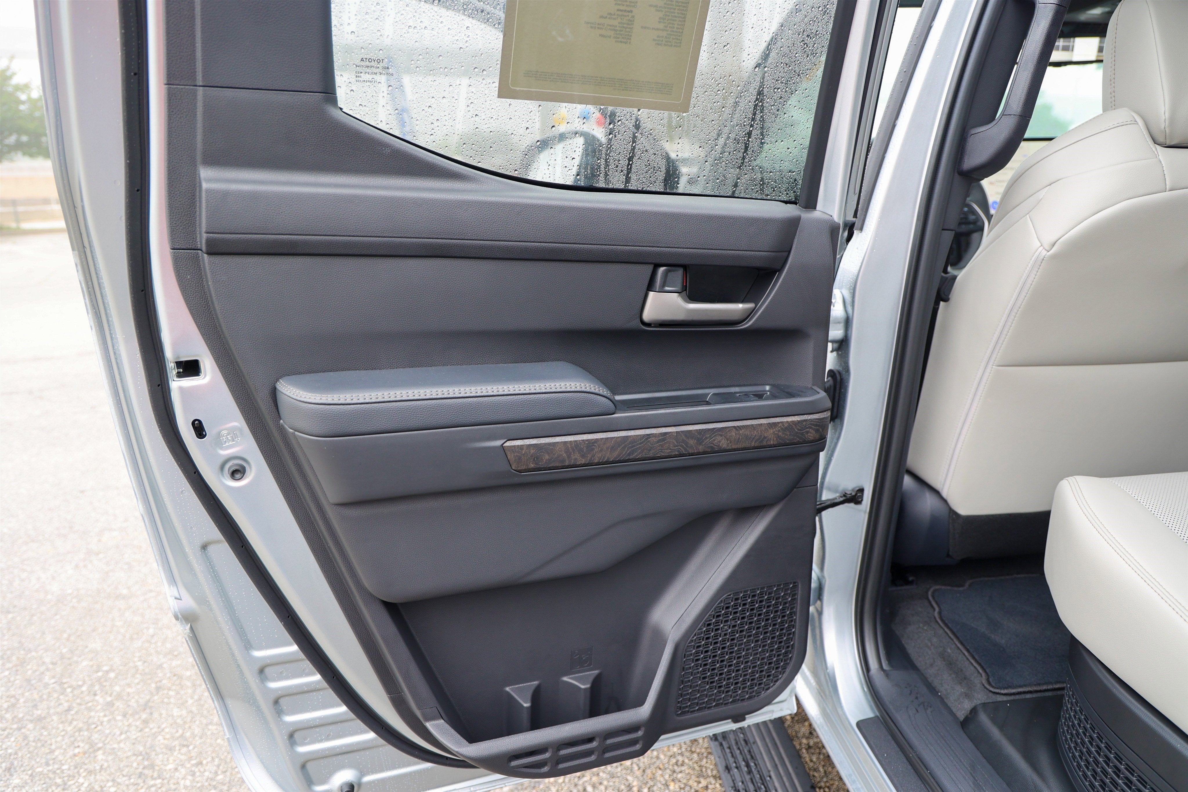 2026 Toyota TACOMA LTD HV Limited Hybrid