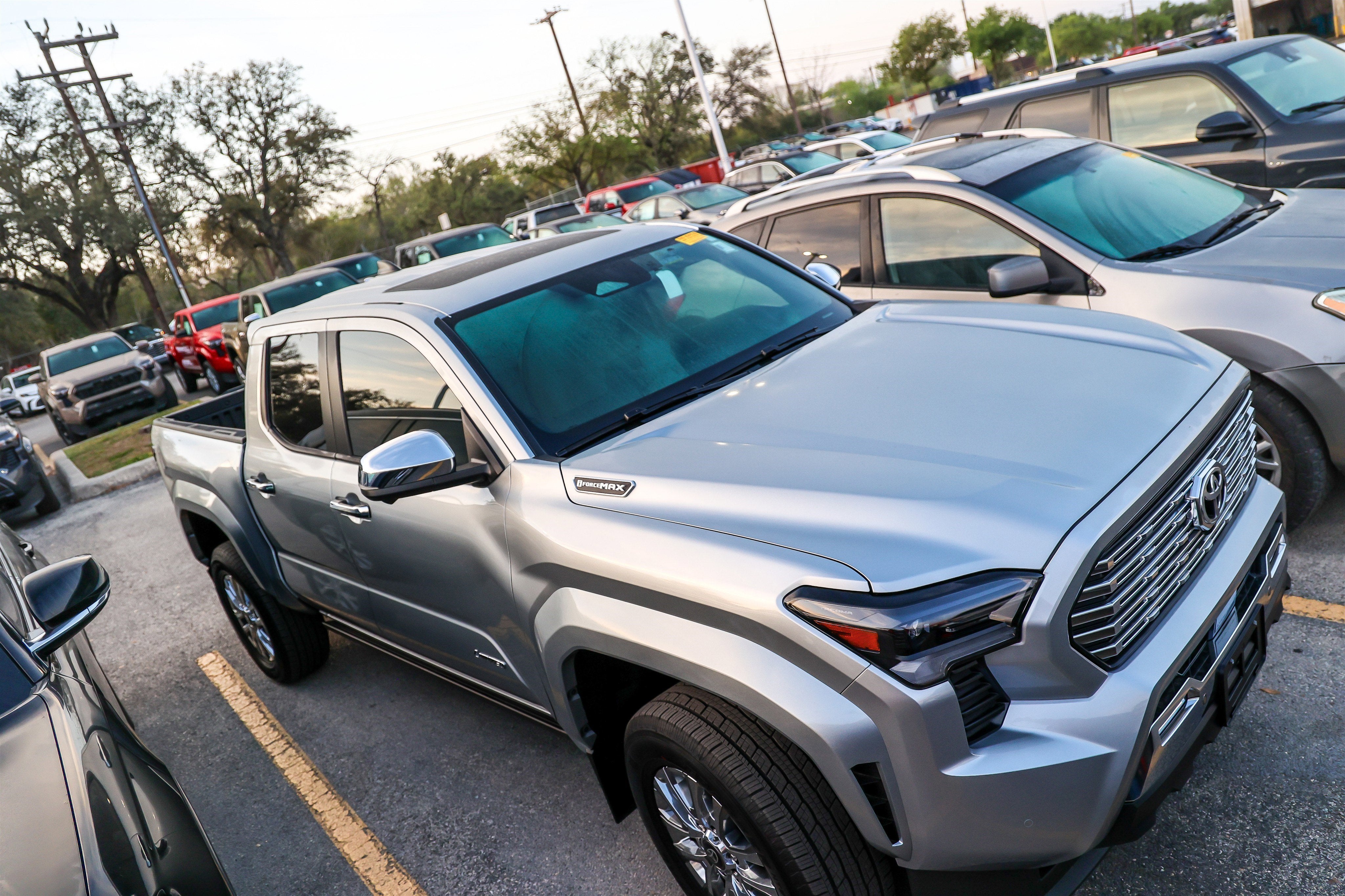 2026 Toyota TACOMA LTD HV Limited Hybrid
