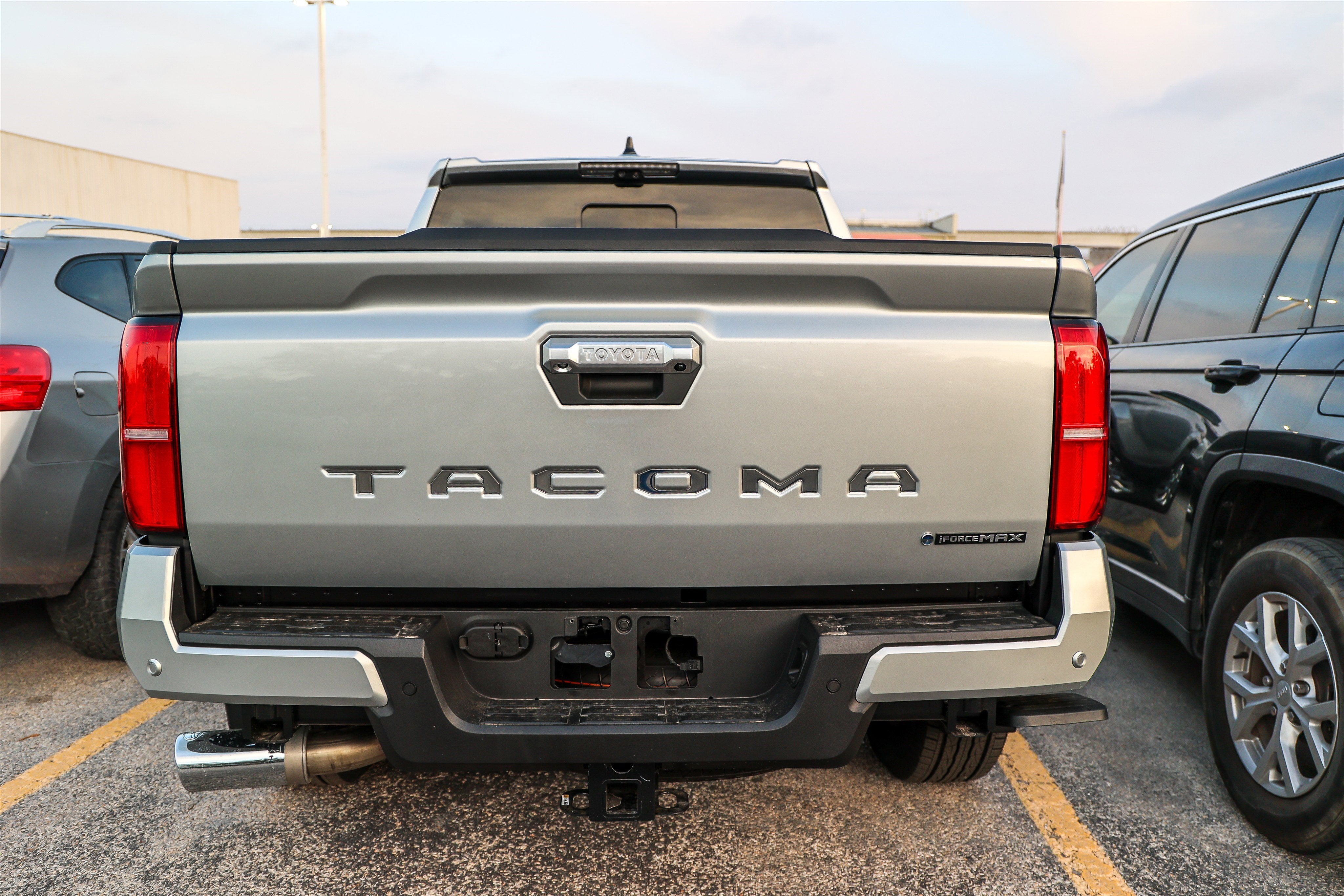 2026 Toyota TACOMA LTD HV Limited Hybrid