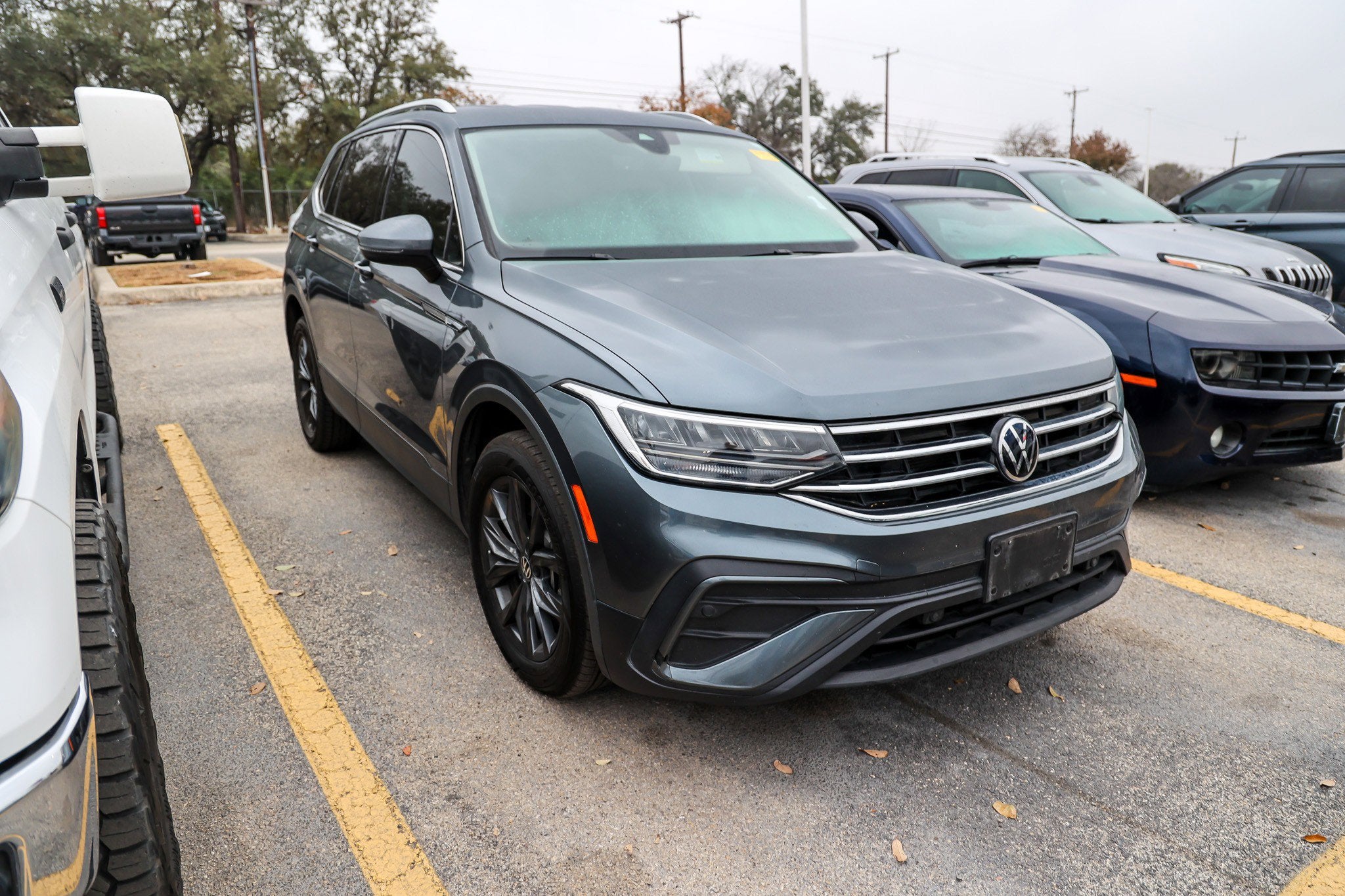 2023 Volkswagen Tiguan SE