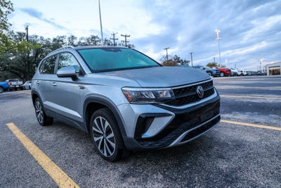 2024 Volkswagen Taos SE